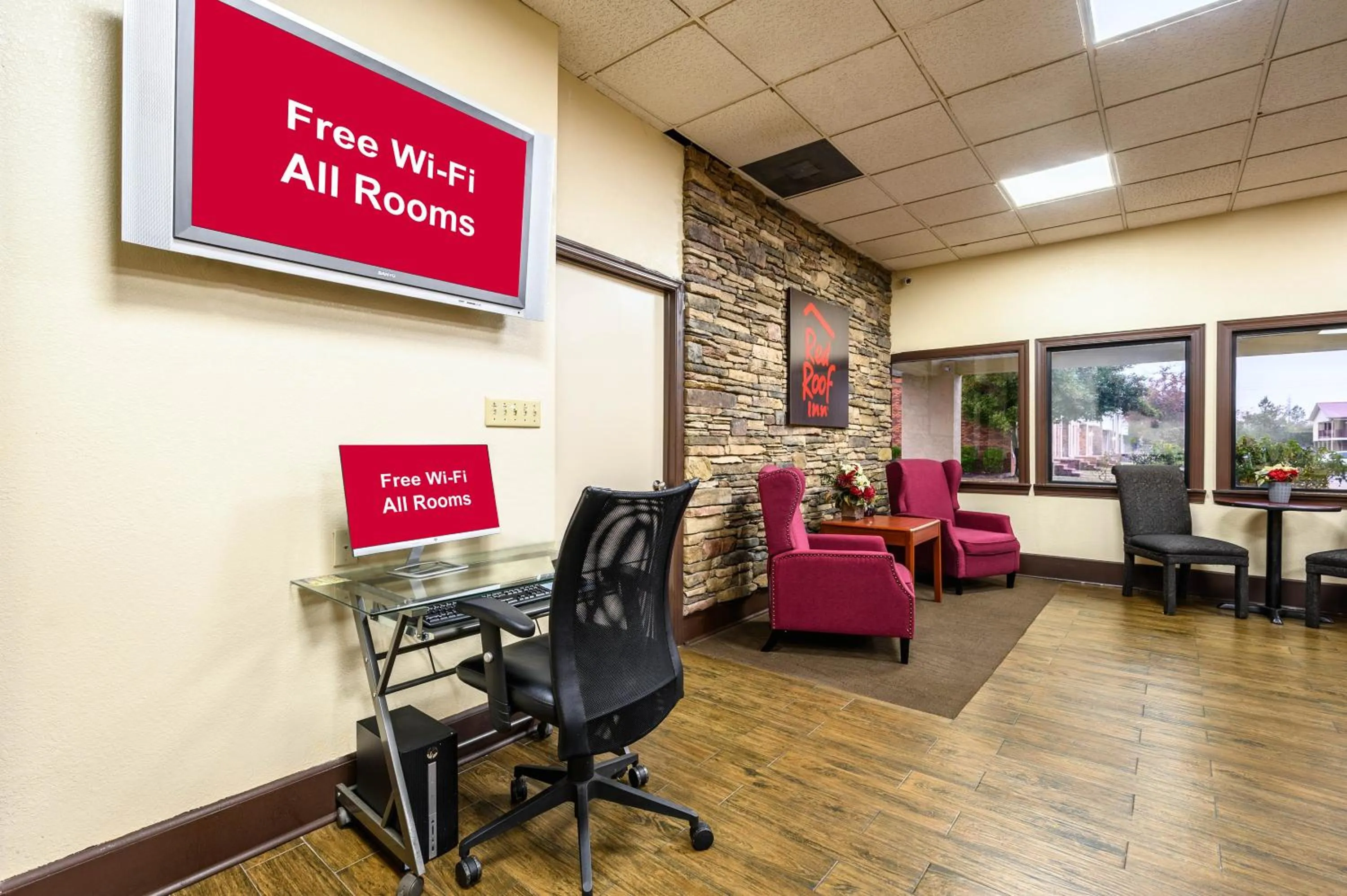 Business facilities in Red Roof Inn Sylacauga