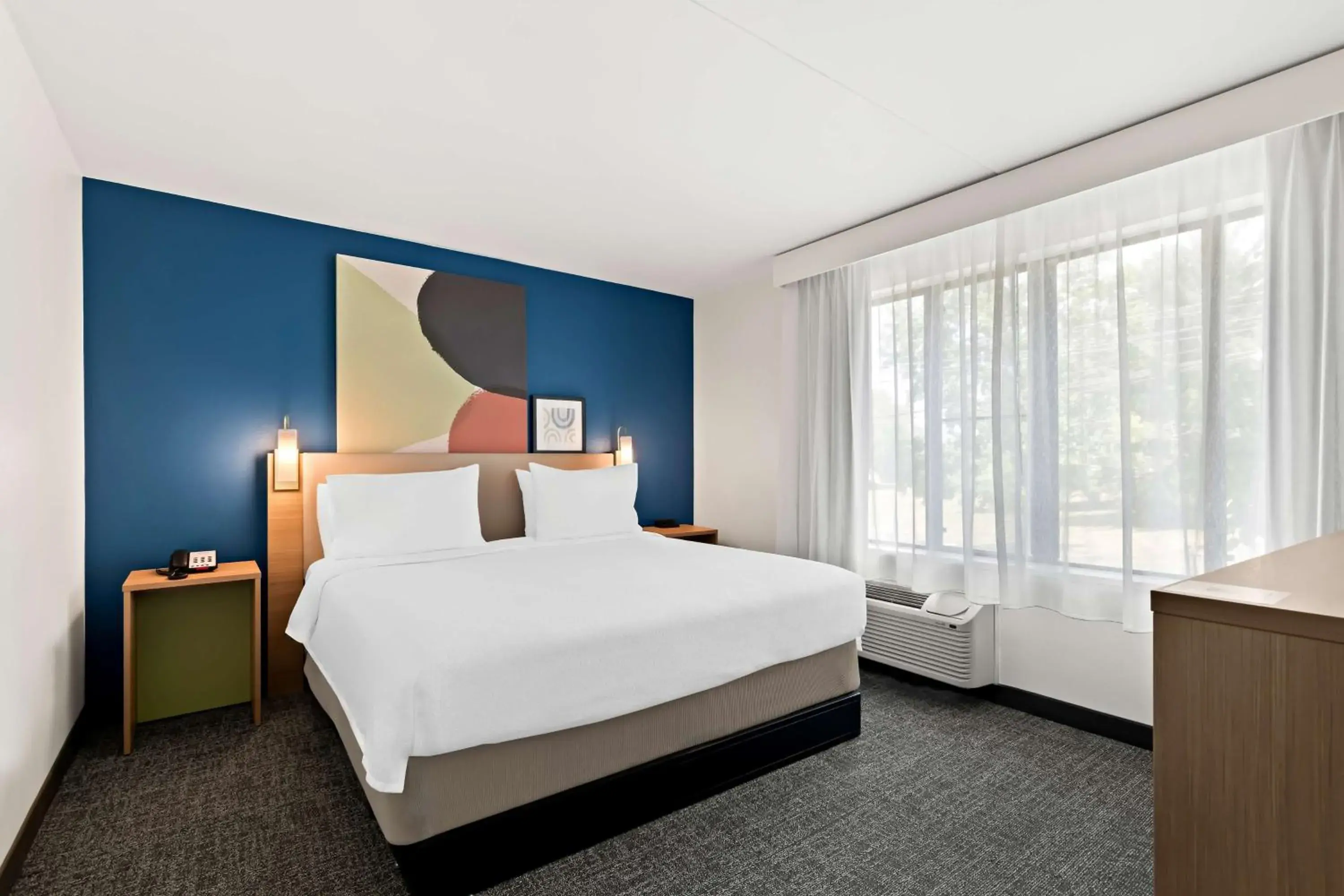 Bed in Spark By Hilton Hummelstown Hershey Bed in Spark By Hilton Hummelstown Hershey