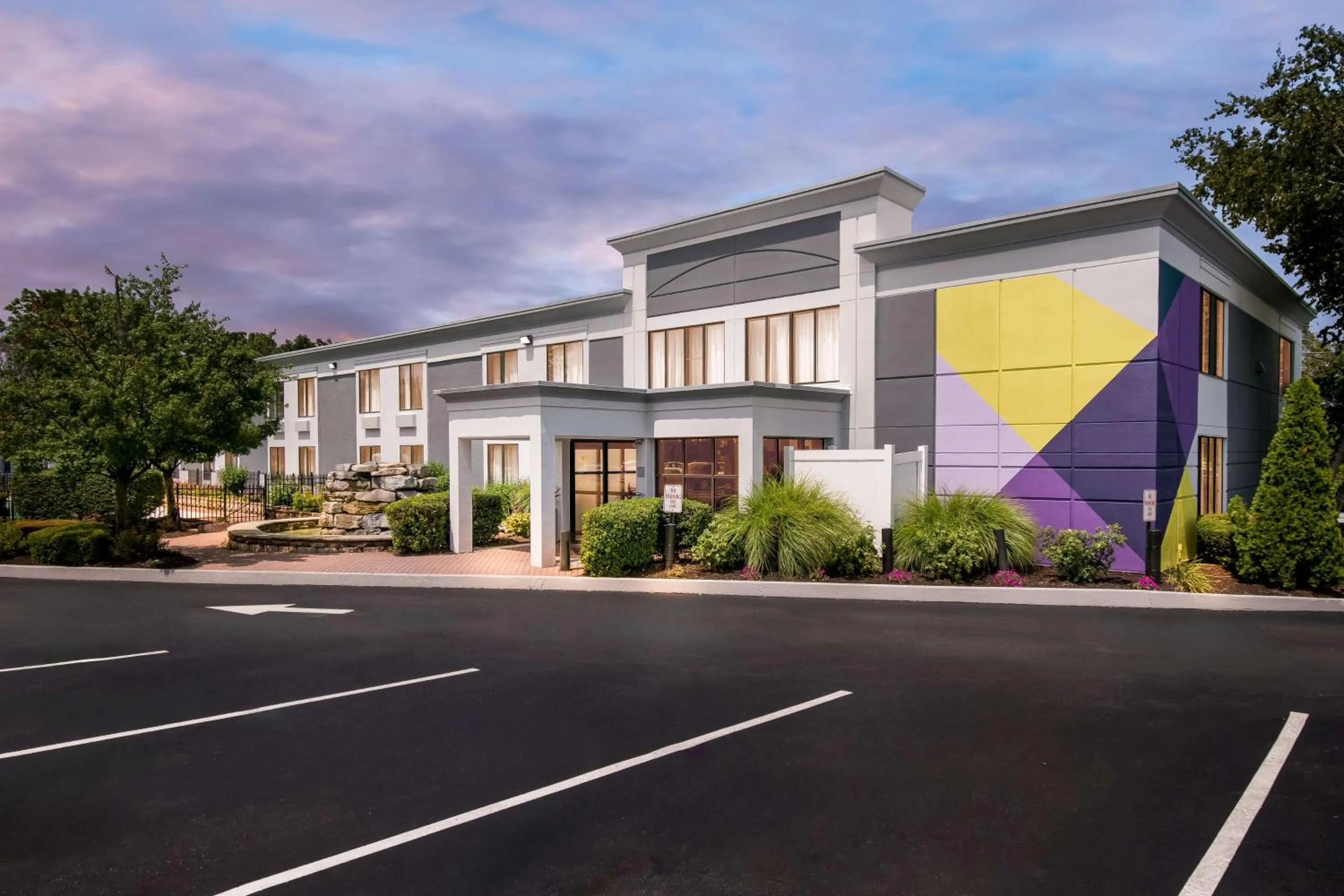 Property building in Inn at Chocolate Avenue - Sure Stay Collection by Best Western