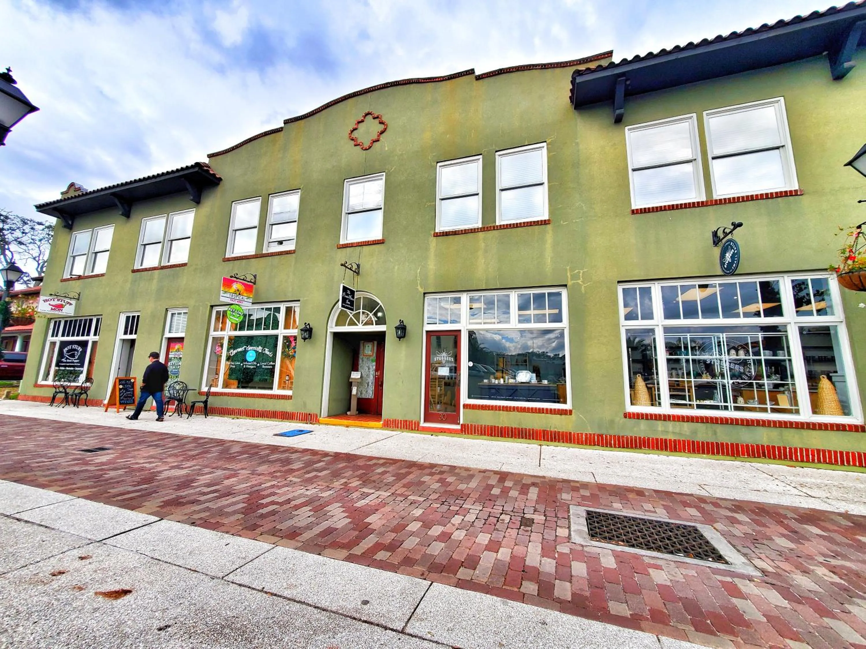 Property building in The Pirate Haus Inn