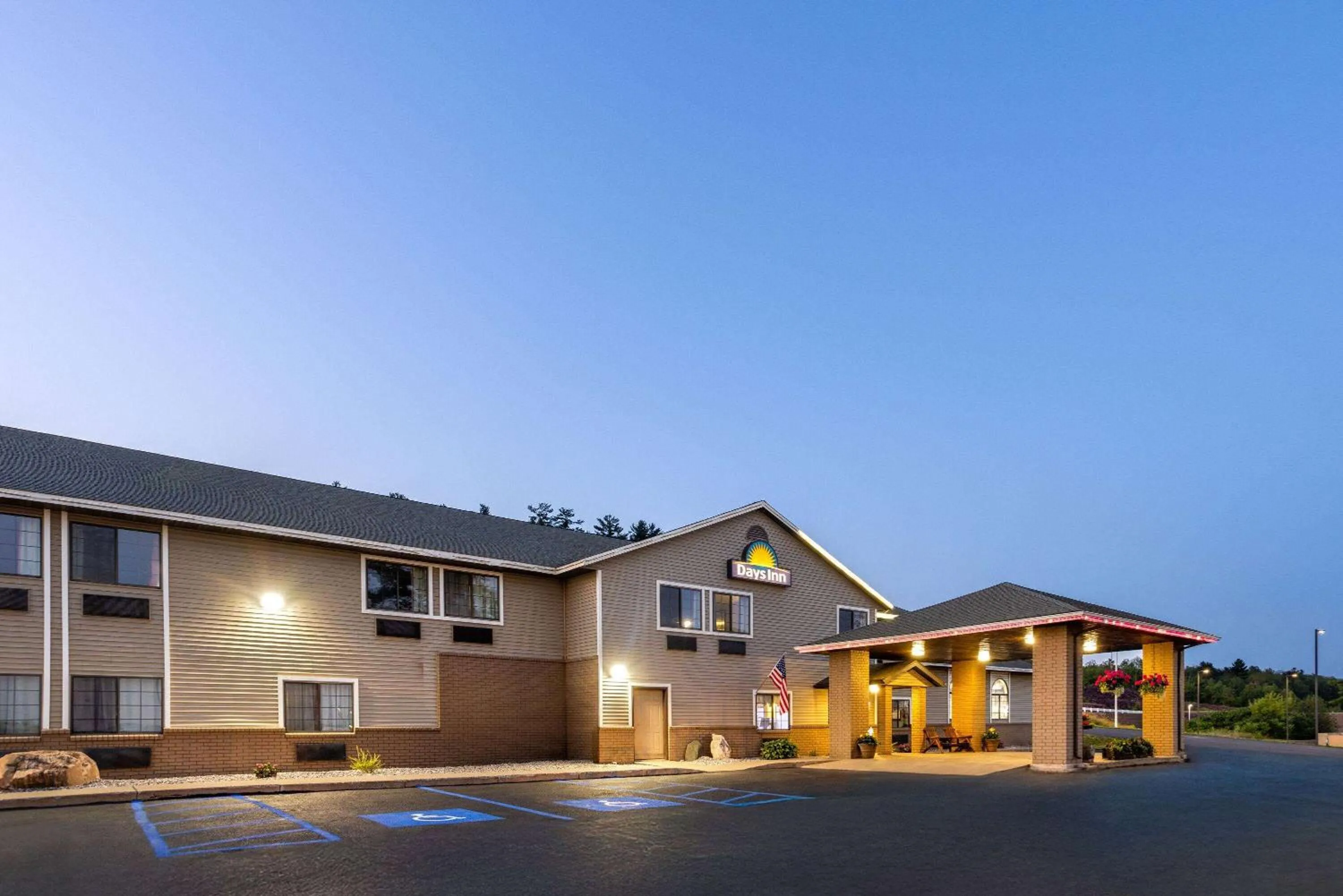 Property building in Days Inn by Wyndham Iron Mountain