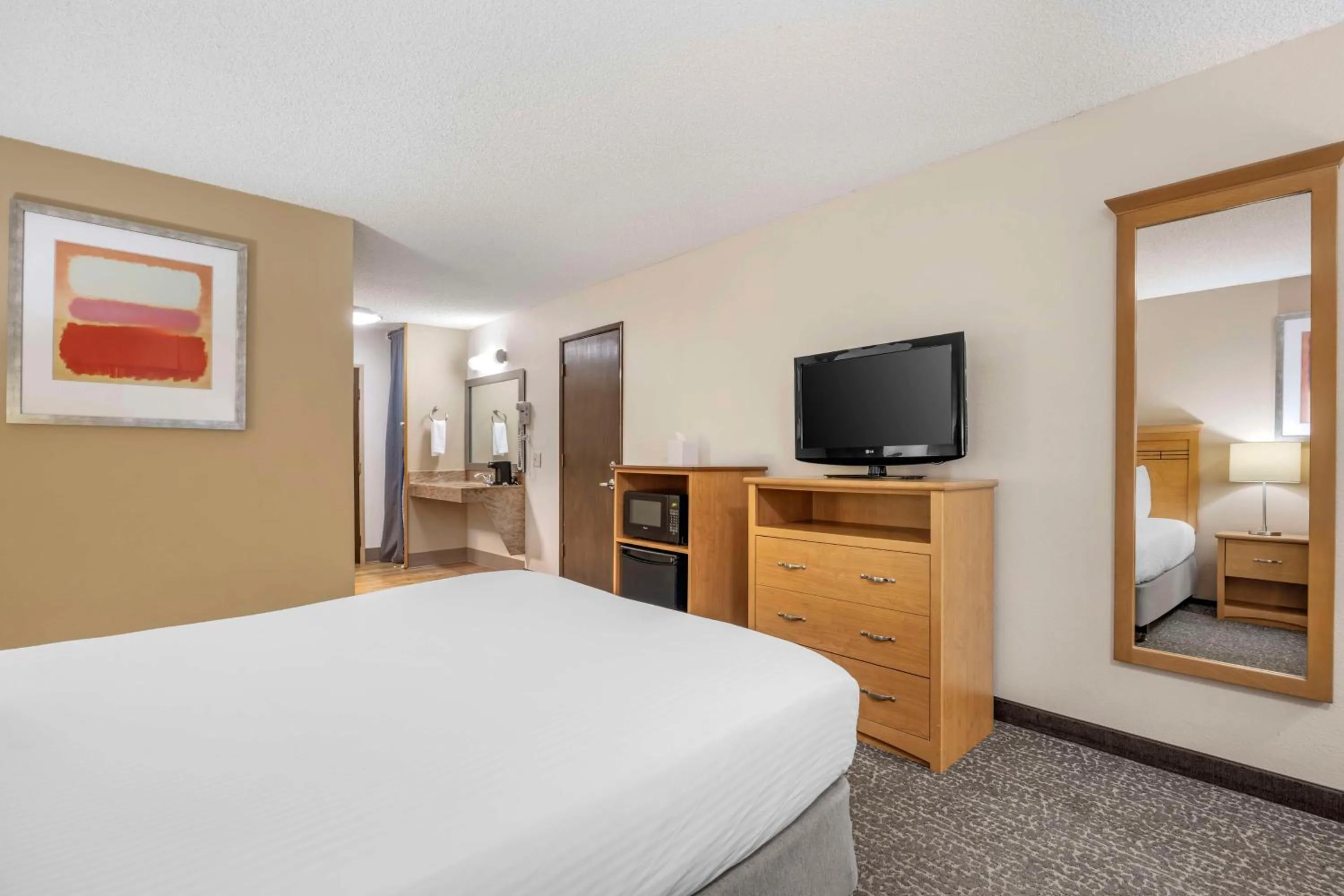 Bedroom, Bed in Best Western Aladdin Inn