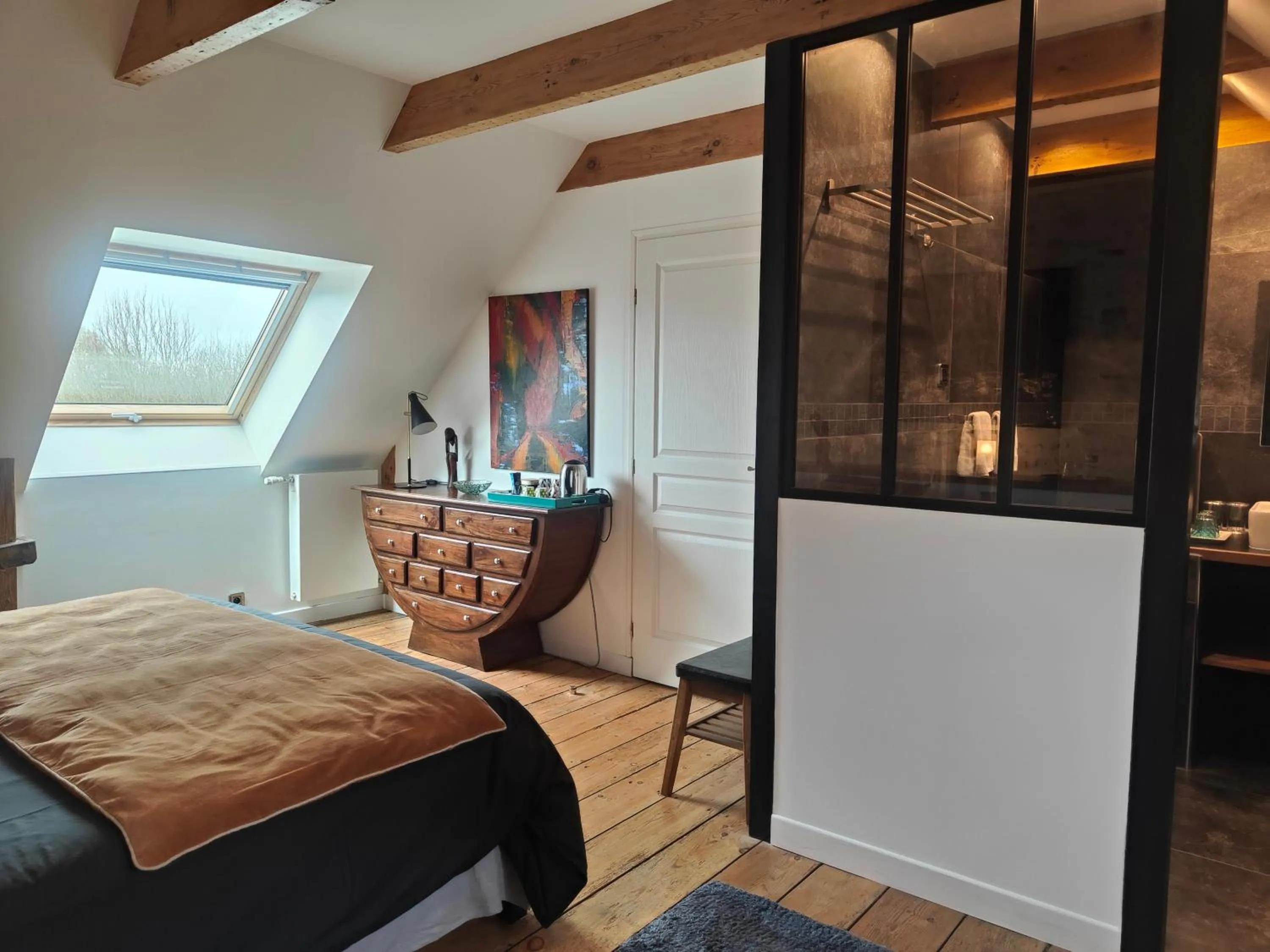 Photo of the whole room, Bed in Le Vieux Couvent & SPA