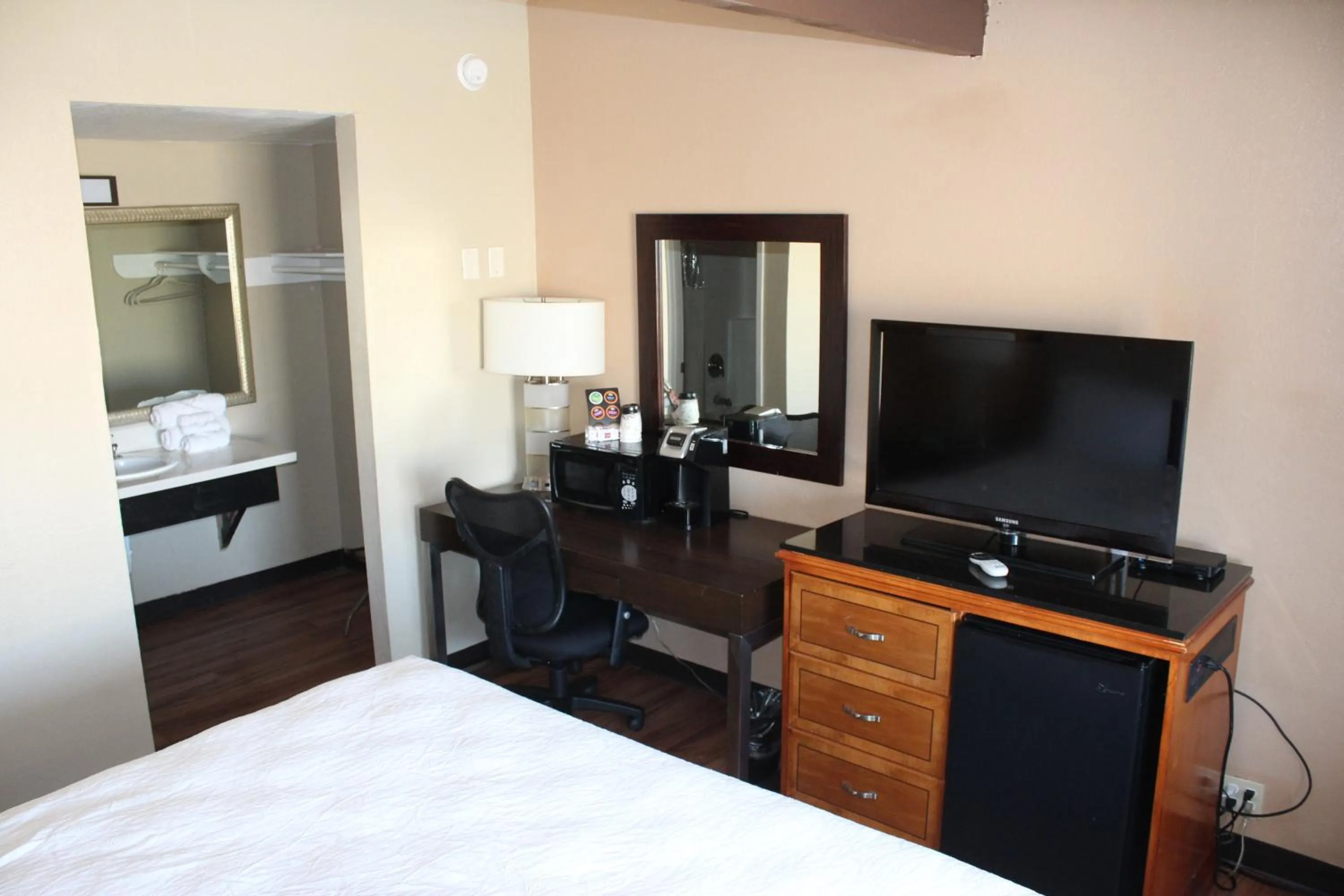 TV and multimedia, Bed in Travelodge by Wyndham Blythe