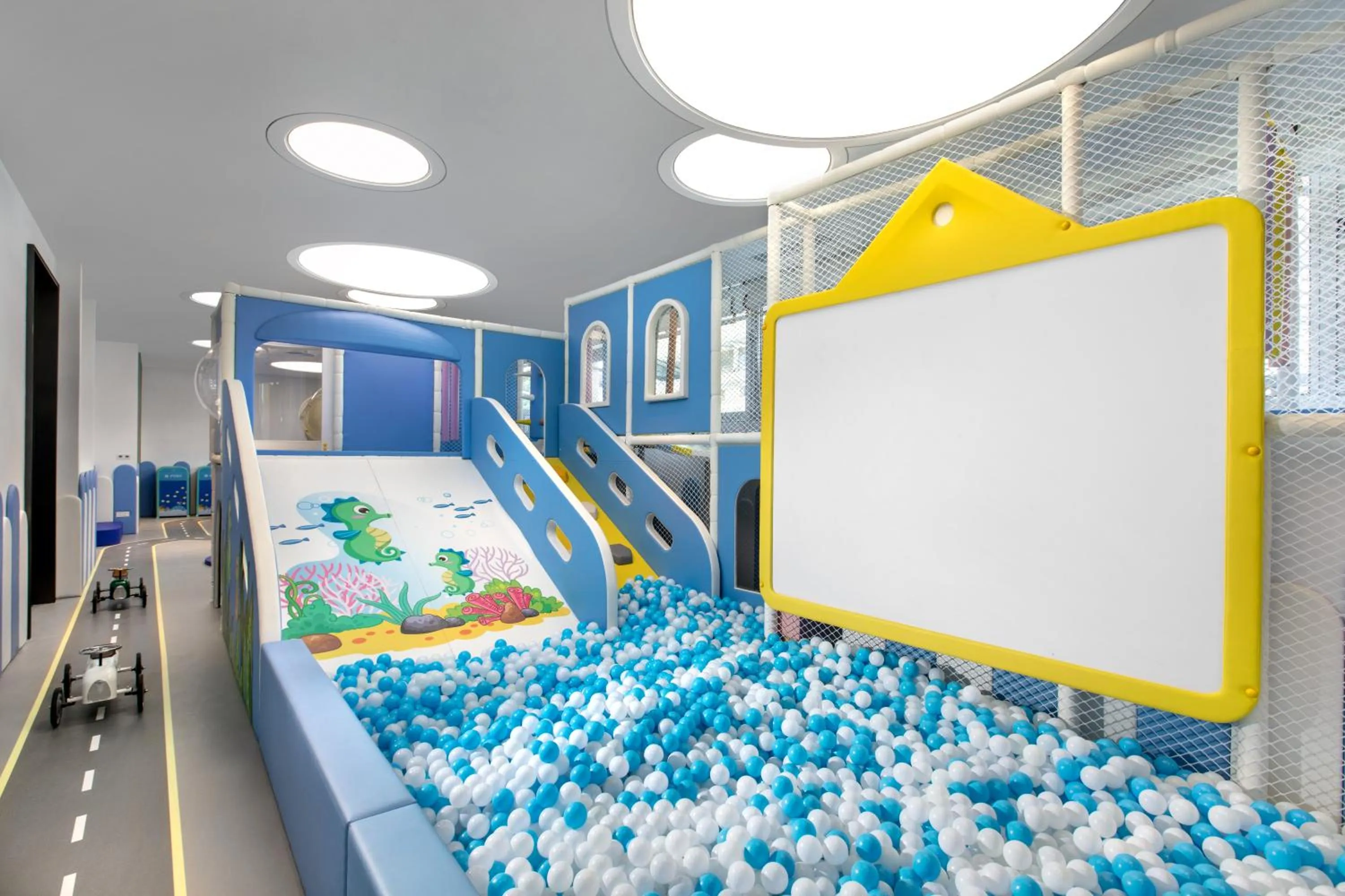 Children play ground in Yuehua Hotel Xiamen Seaside Hotel