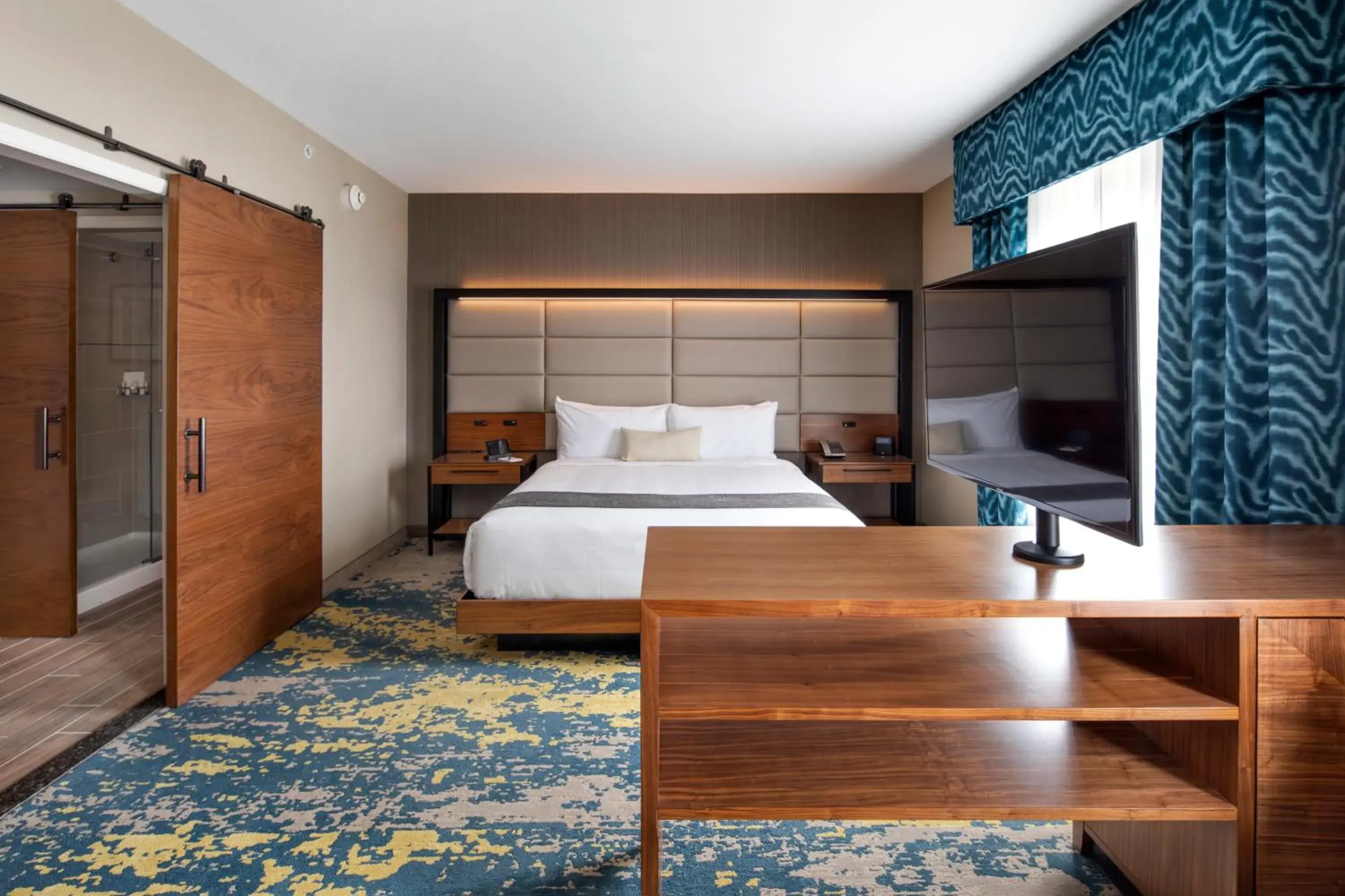 Bed in Bear Springs Hotel Bed in Bear Springs Hotel