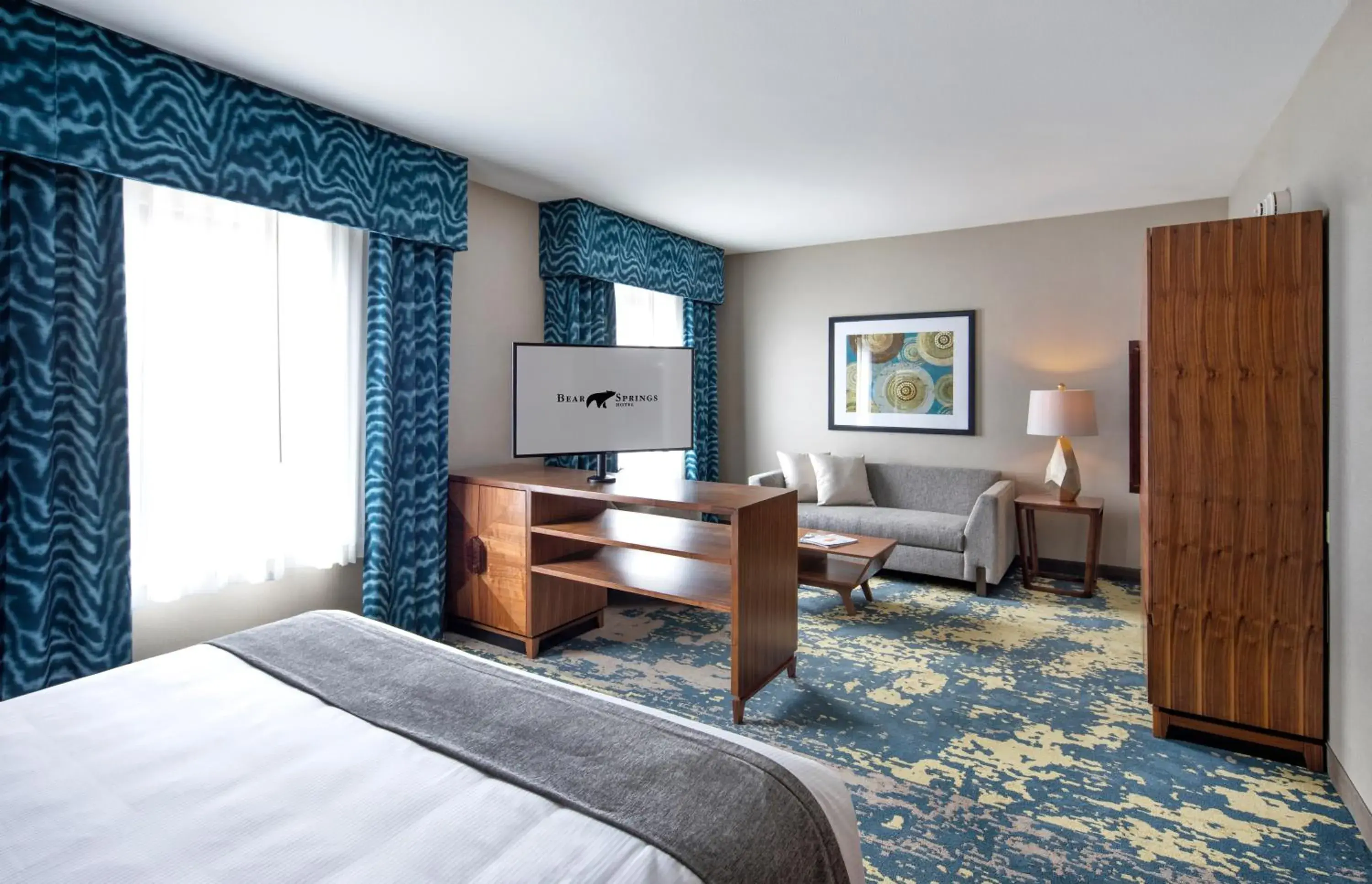 Bed in Bear Springs Hotel Bed in Bear Springs Hotel