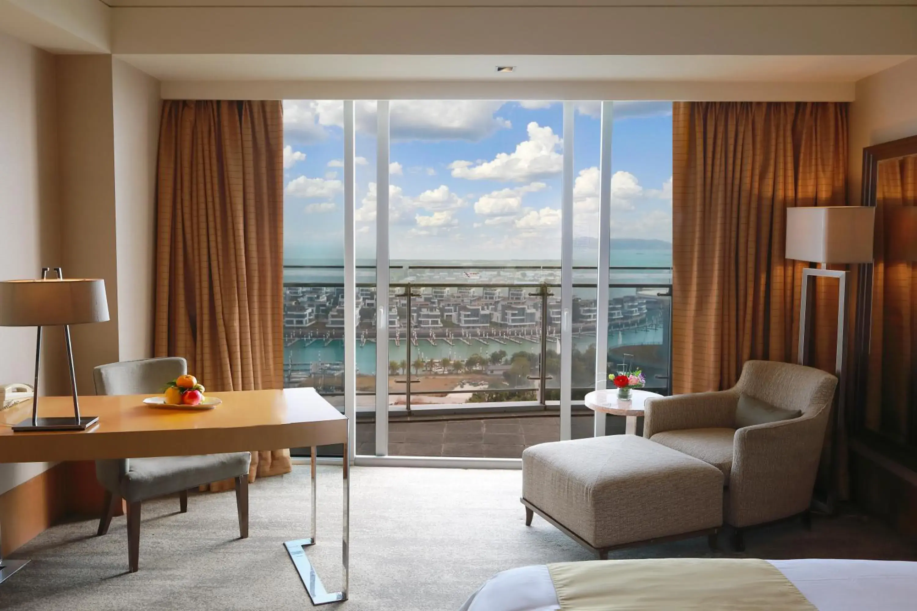 Sea view, Bed in Xiamen International Conference Center Hotel Prime Seaview Hotel Sea view, Bed in Xiamen International Conference Center Hotel Prime Seaview Hotel