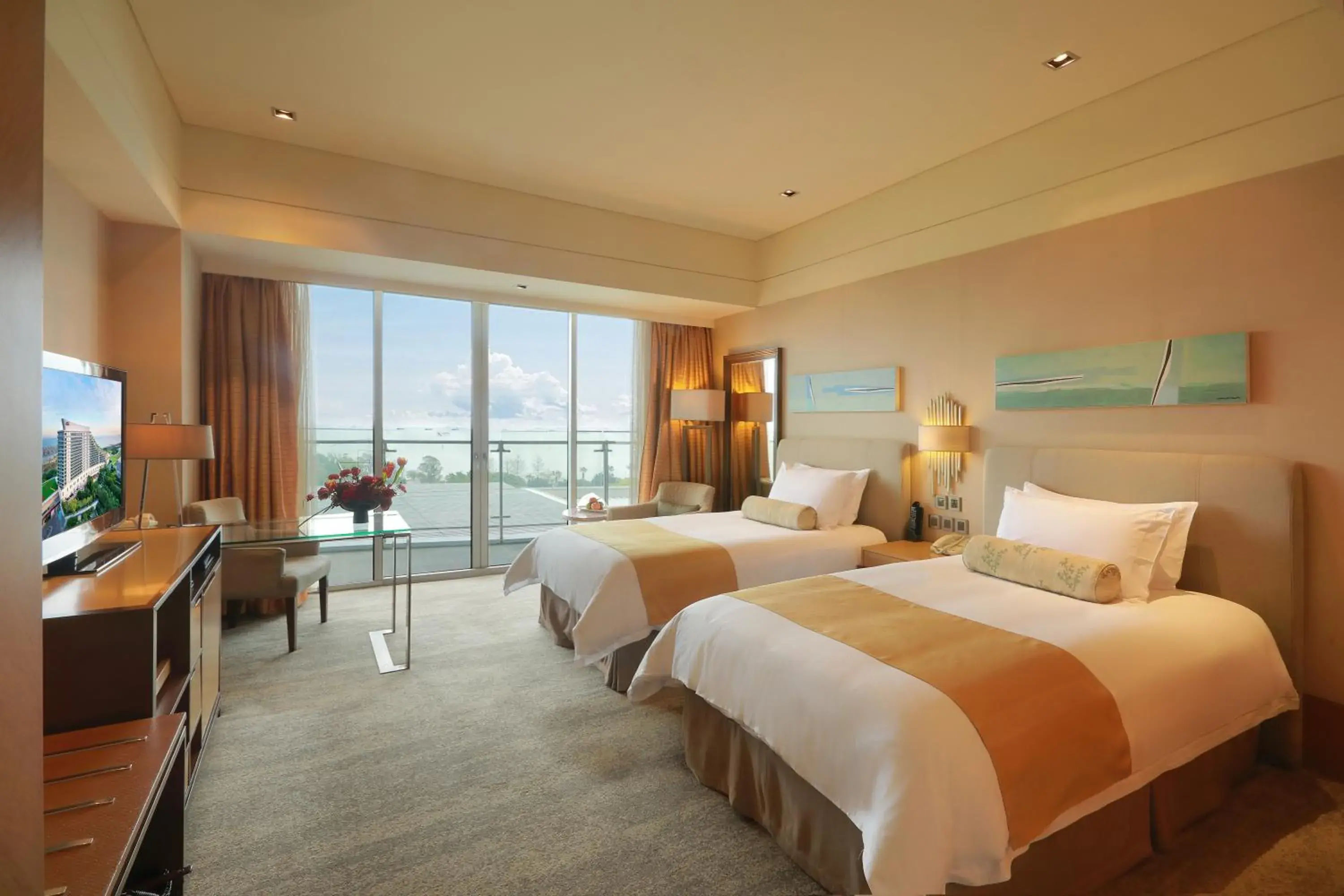 Sea view, Bed in Xiamen International Conference Center Hotel Prime Seaview Hotel Sea view, Bed in Xiamen International Conference Center Hotel Prime Seaview Hotel