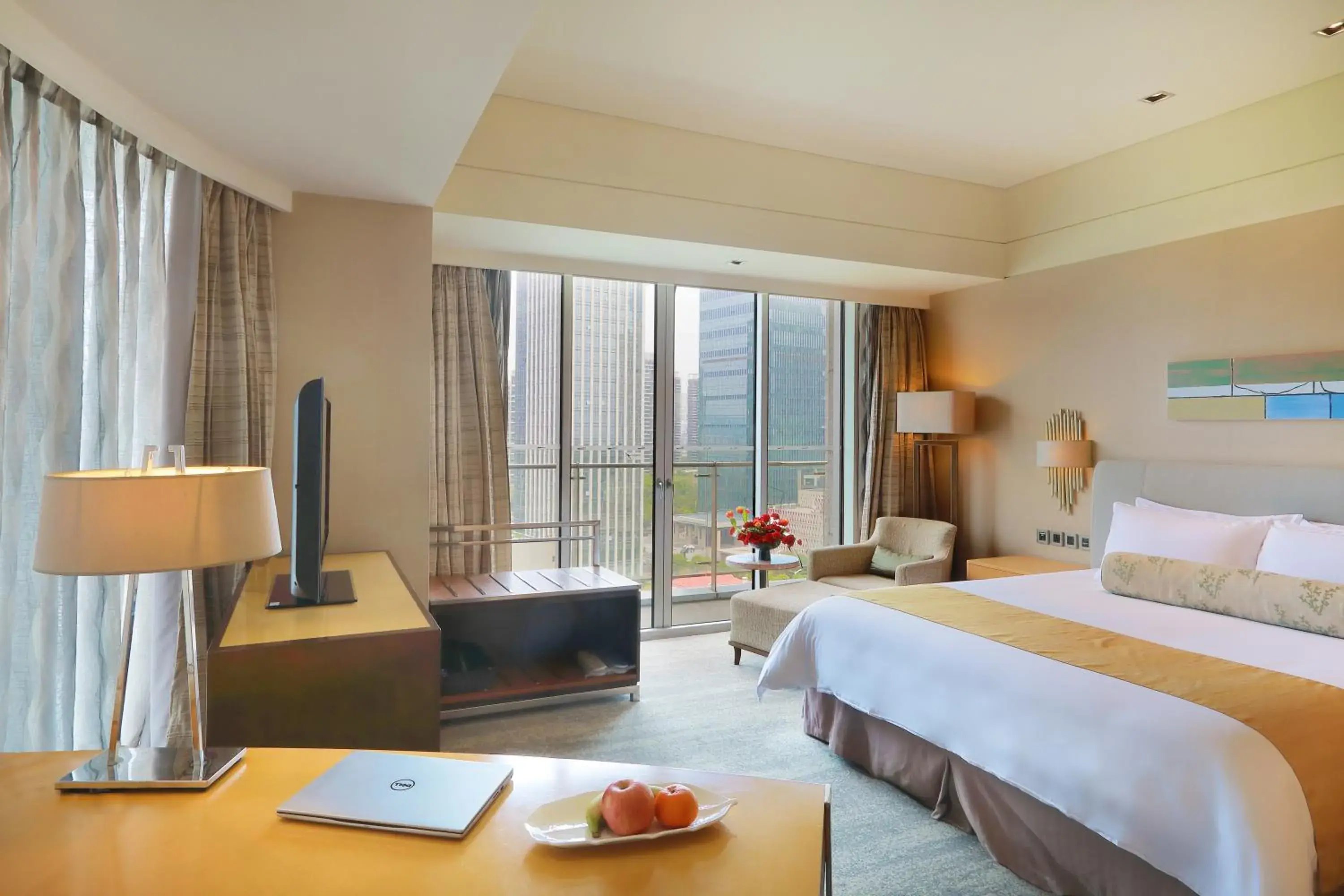 City view, Bed in Xiamen International Conference Center Hotel Prime Seaview Hotel City view, Bed in Xiamen International Conference Center Hotel Prime Seaview Hotel