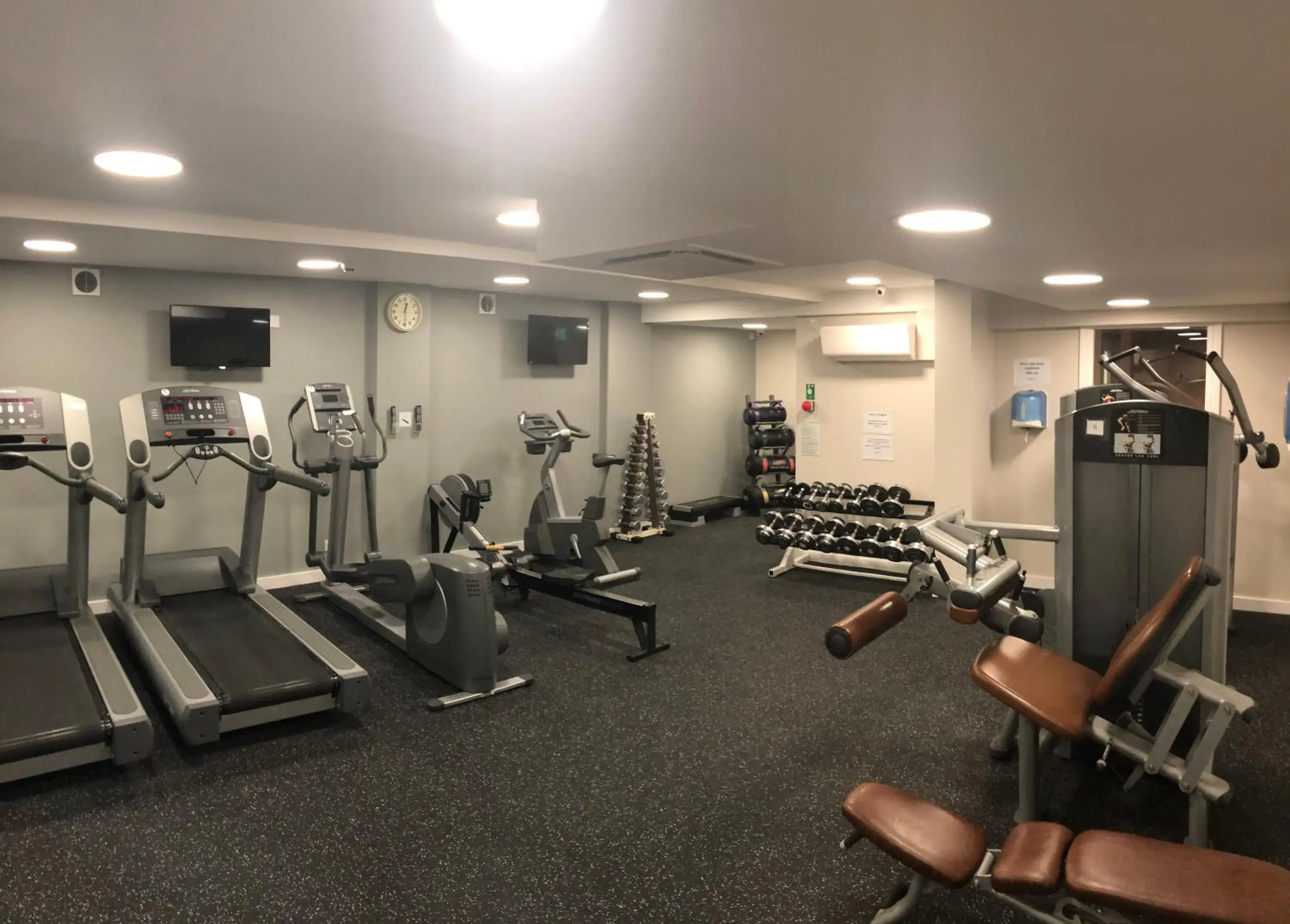 Spa and wellness centre/facilities in Holiday Inn Oxford by IHG Spa and wellness centre/facilities in Holiday Inn Oxford by IHG