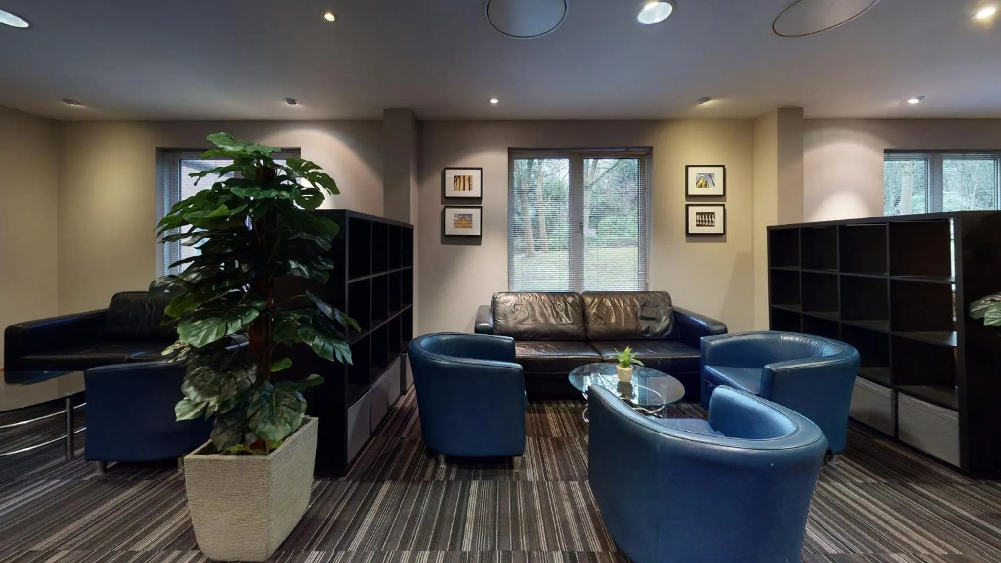 Decorative detail in Holiday Inn Oxford by IHG