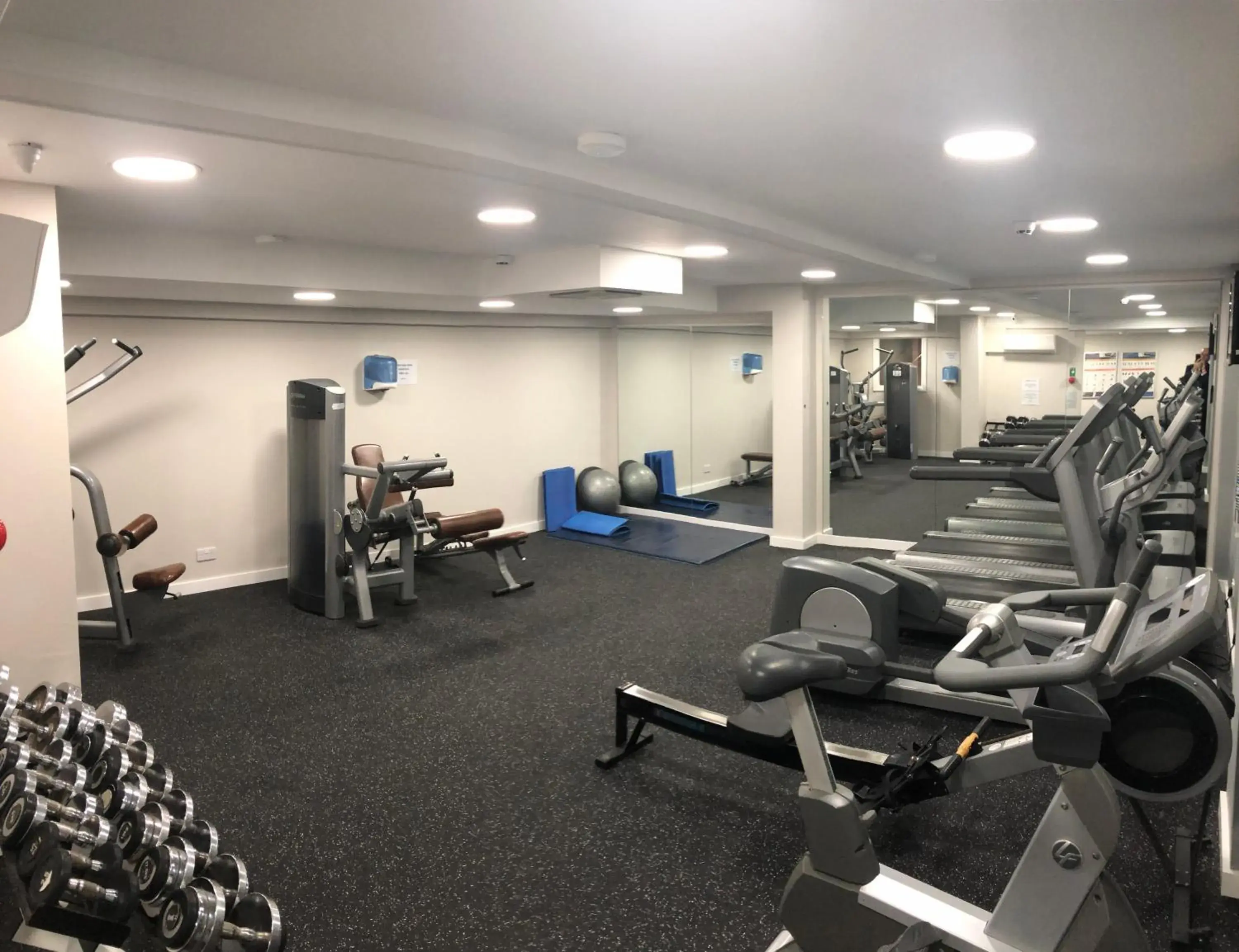 Spa and wellness centre/facilities in Holiday Inn Oxford by IHG Spa and wellness centre/facilities in Holiday Inn Oxford by IHG