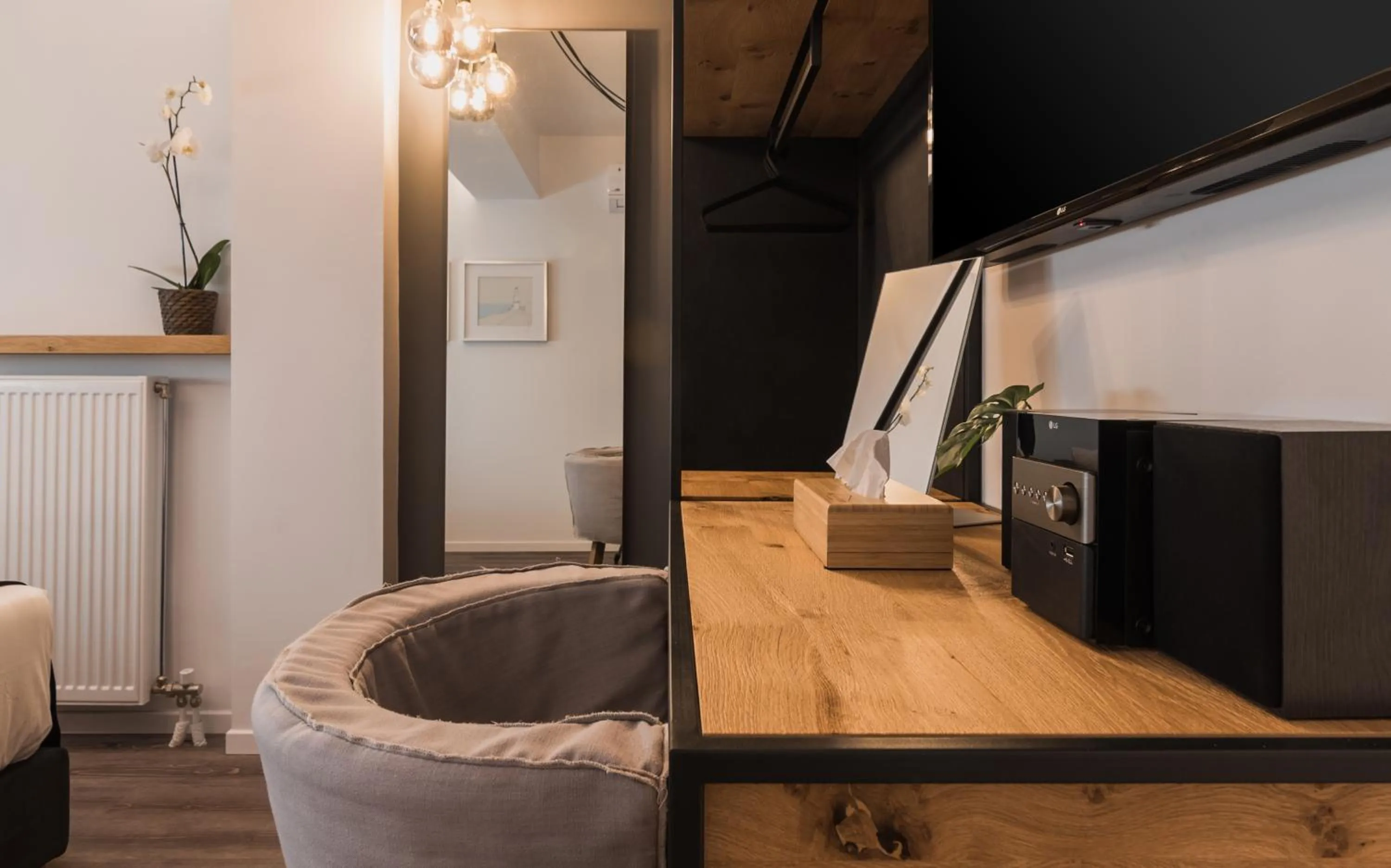 Decorative detail in Acropolis Luxury Living