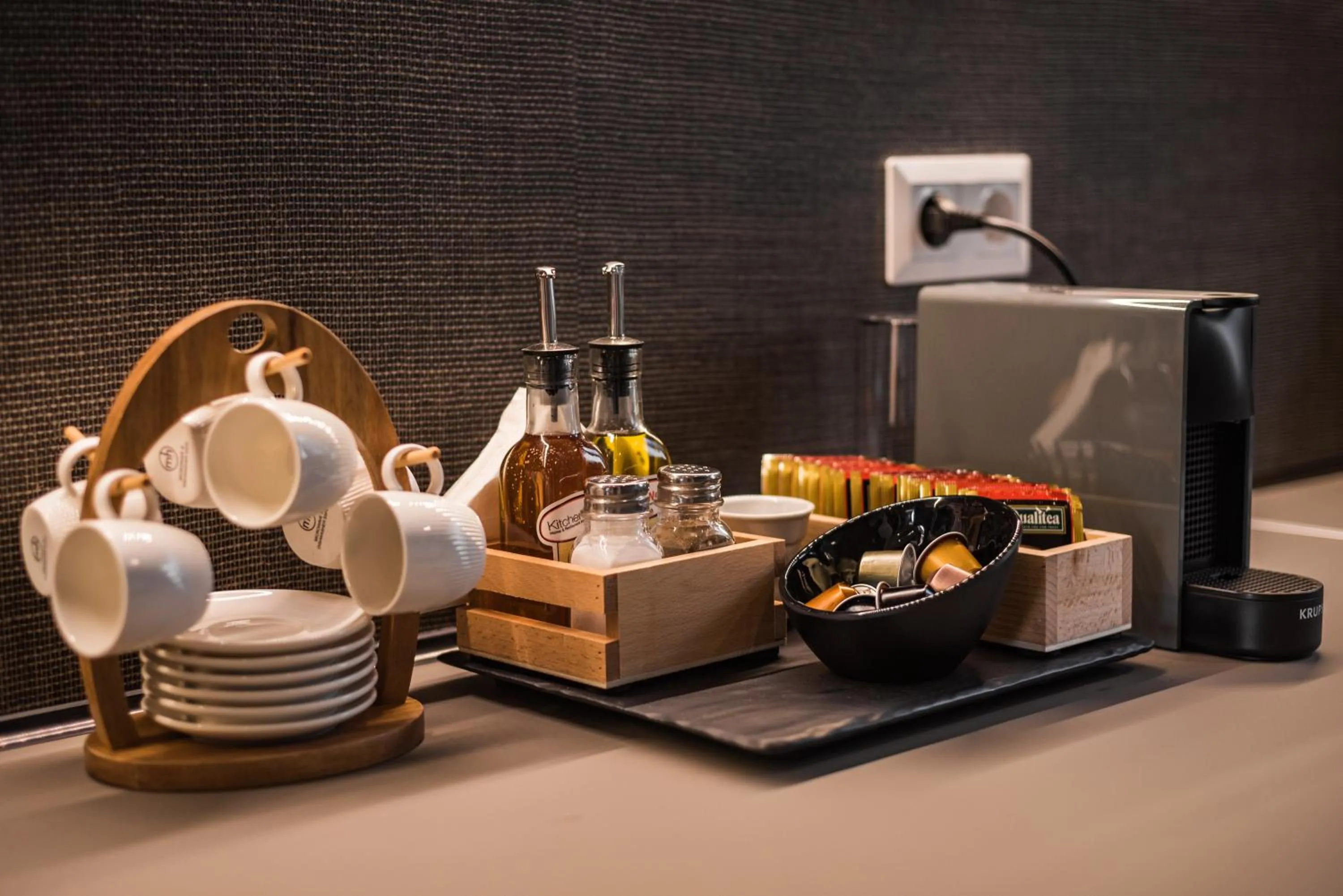 Coffee/tea facilities in Acropolis Luxury Living