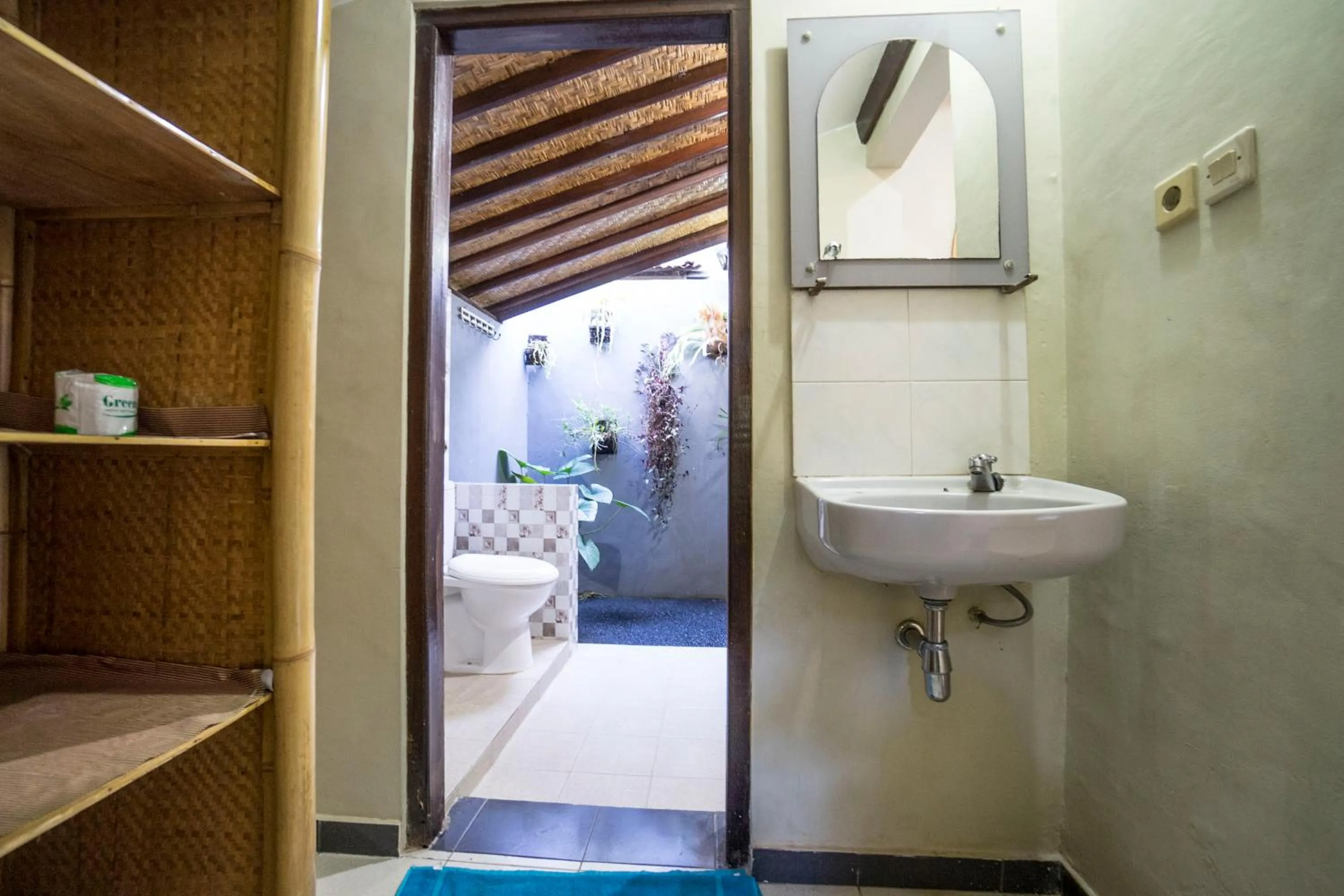 Bathroom in Manuaba Inn