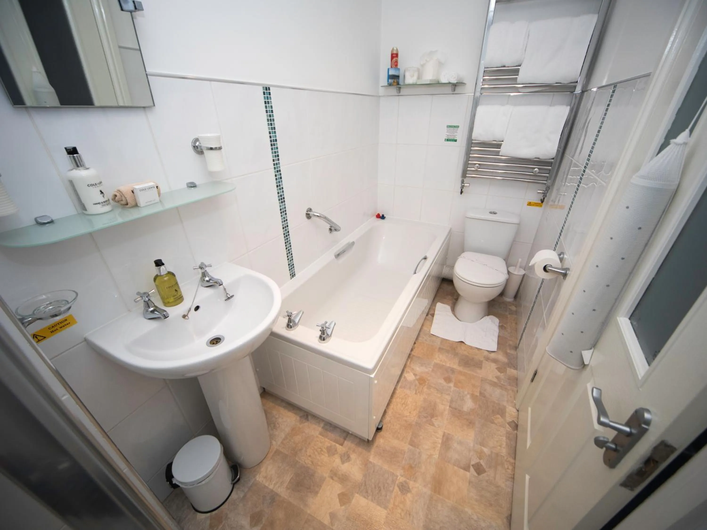 Glenville House - Adults Only - Incl FREE off-site health club with swimming pool, hot tub, sauna & steam room