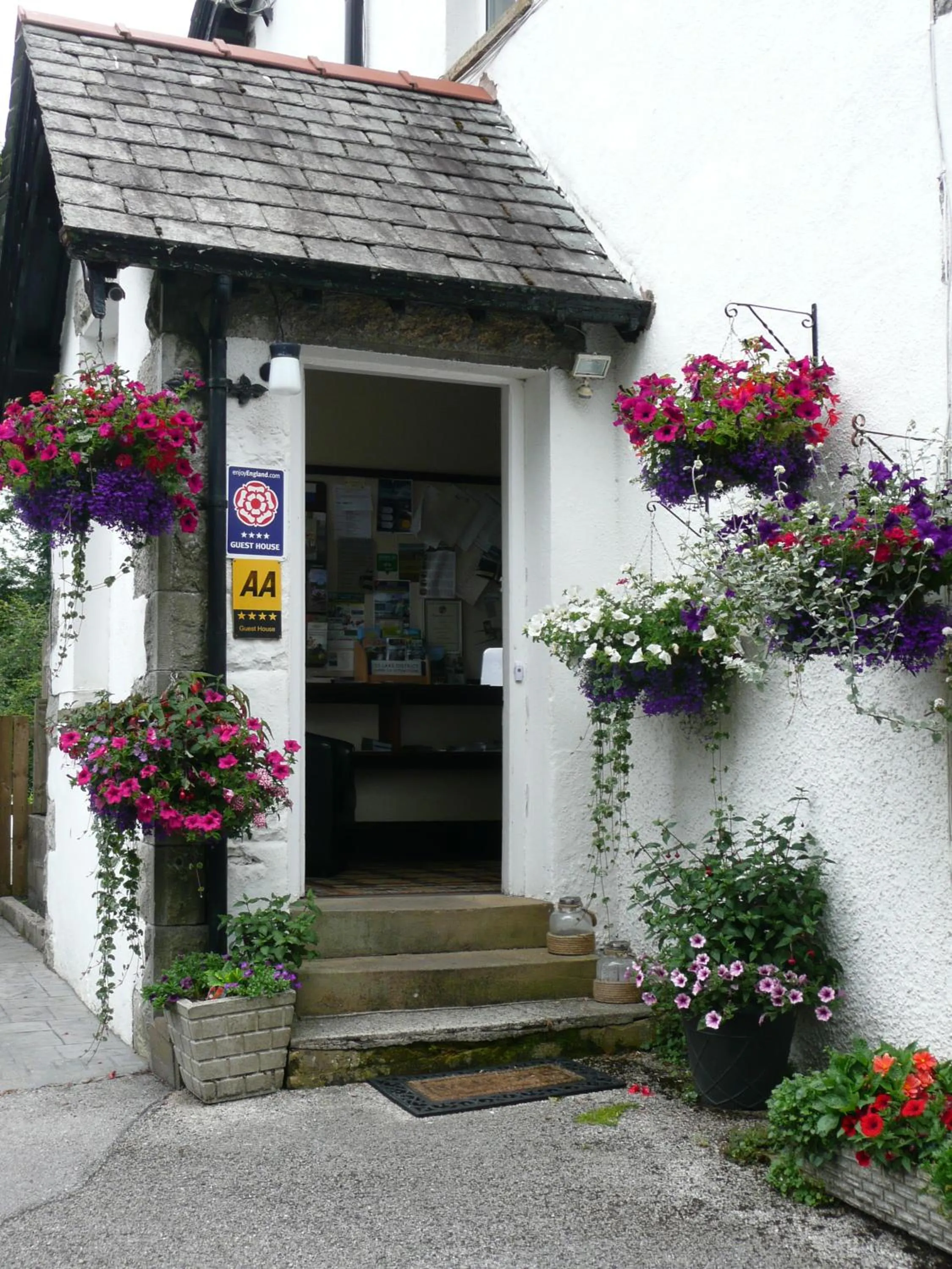 Facade/entrance in Glenville House - Adults Only - Incl FREE off-site health club with swimming pool, hot tub, sauna & steam room