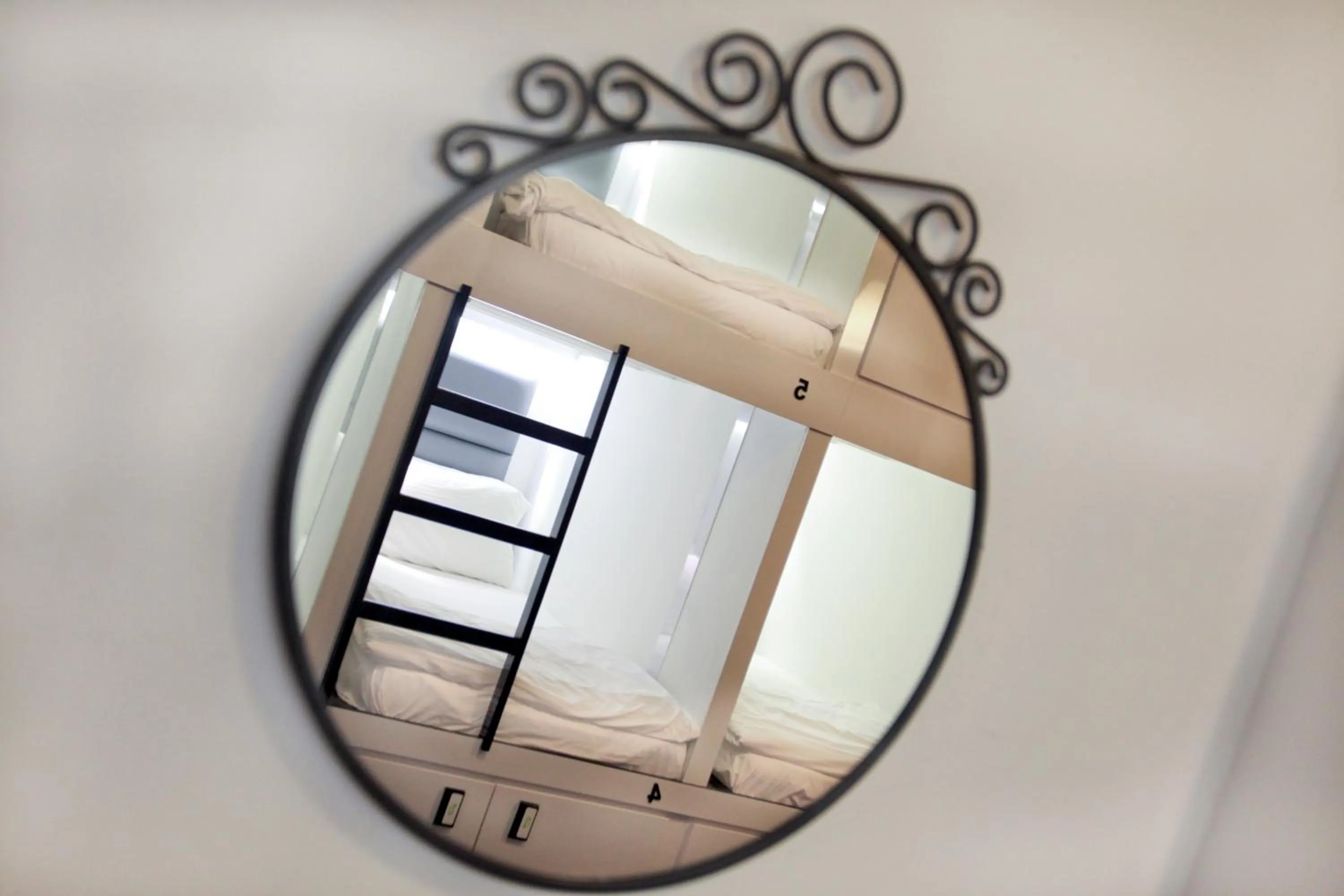 Decorative detail in Wink at Mosque Street