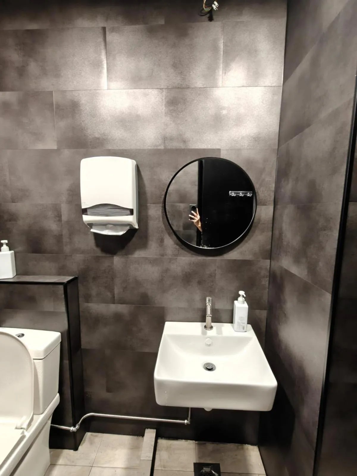 Bathroom in Wink at Mosque Street