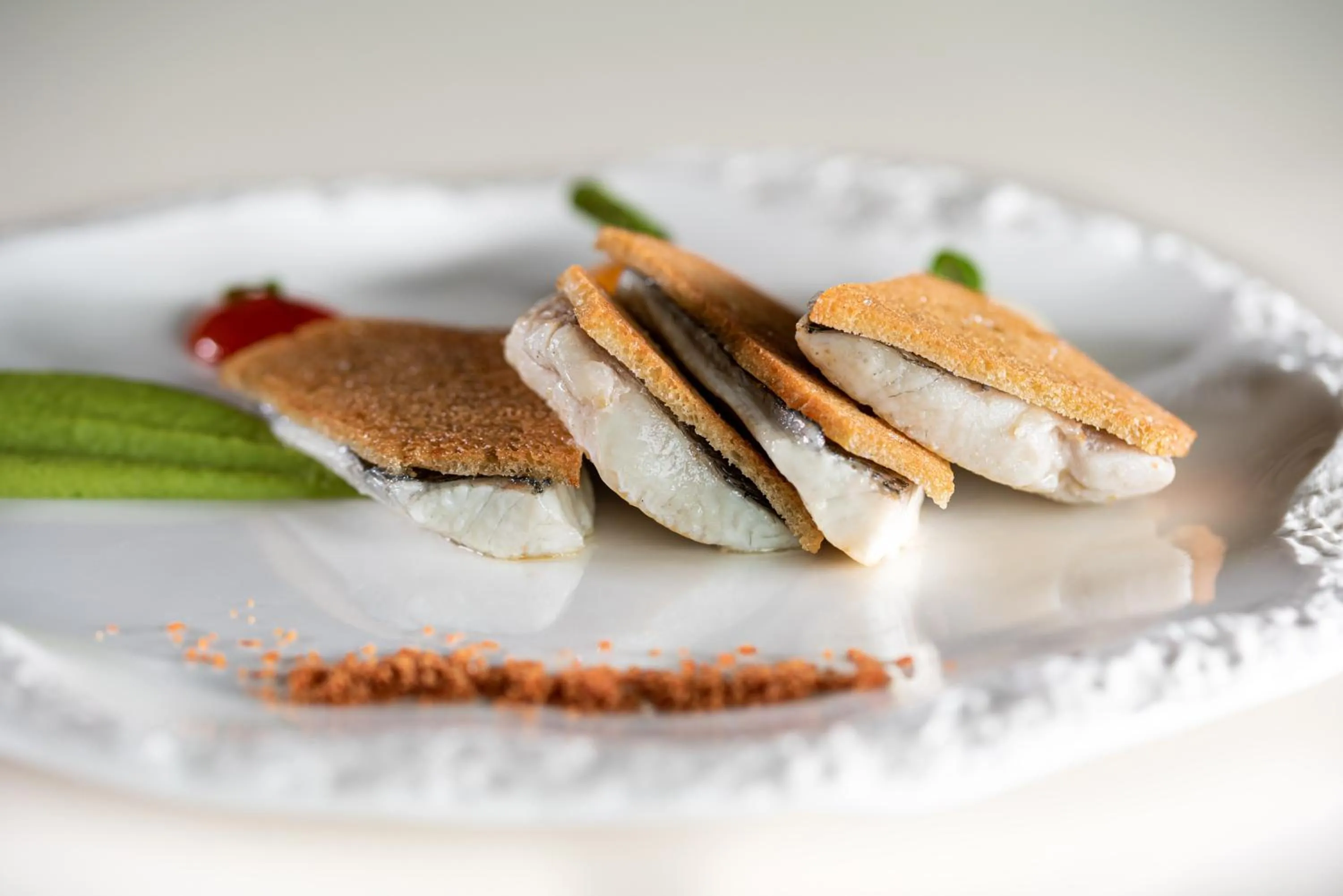 Restaurant/places to eat in Grace Hotel, Auberge Collection