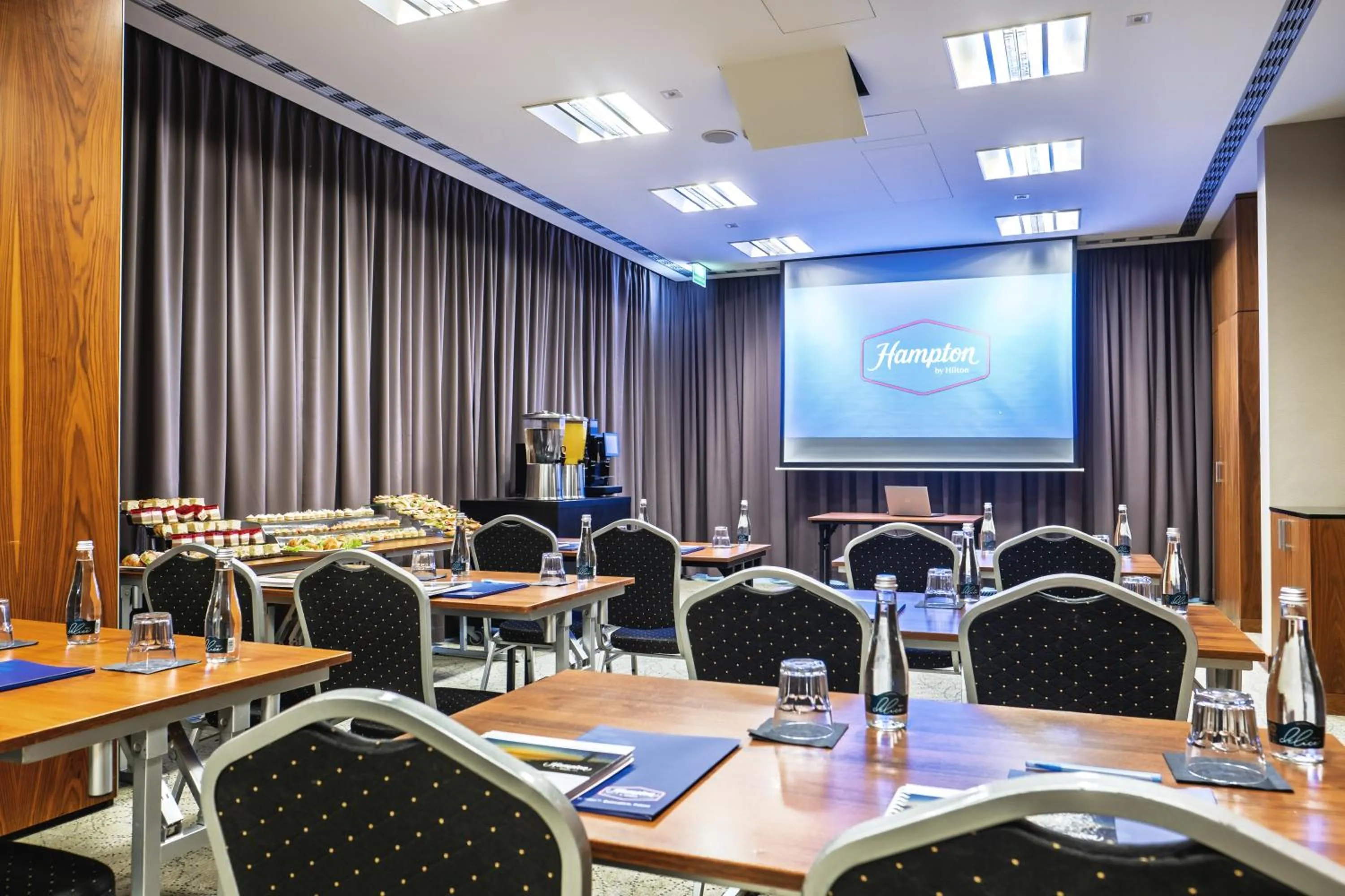 Meeting/conference room in Hampton by Hilton Świnoujscie