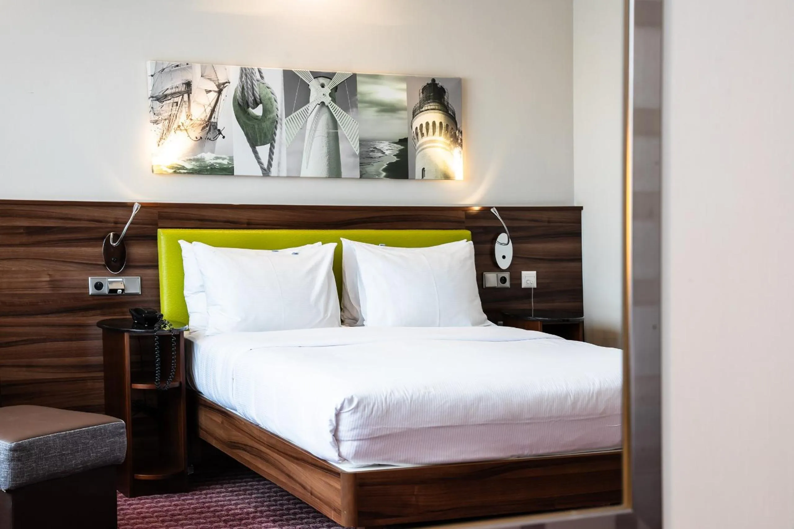 Bed in Hampton by Hilton Świnoujscie