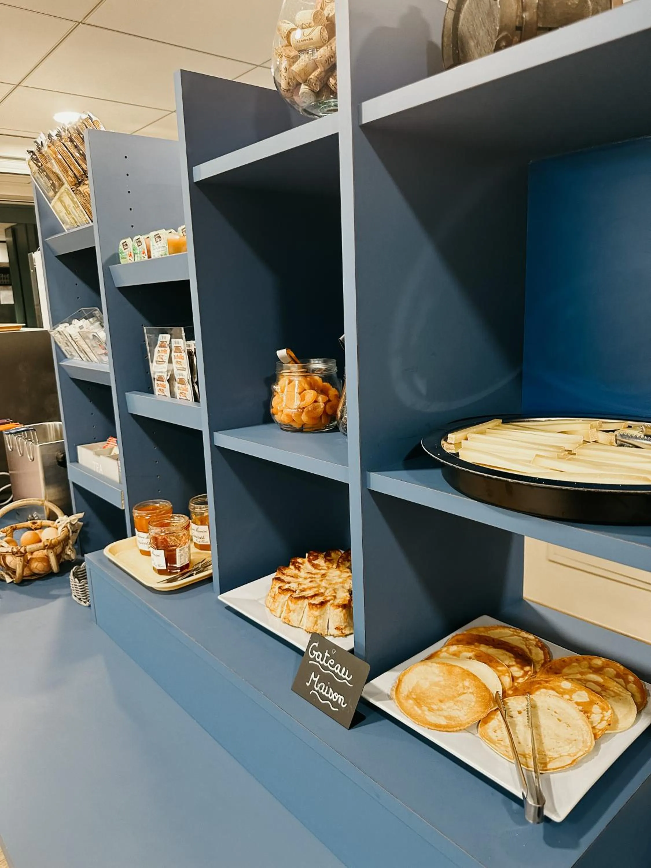 Breakfast in Vini Hotel