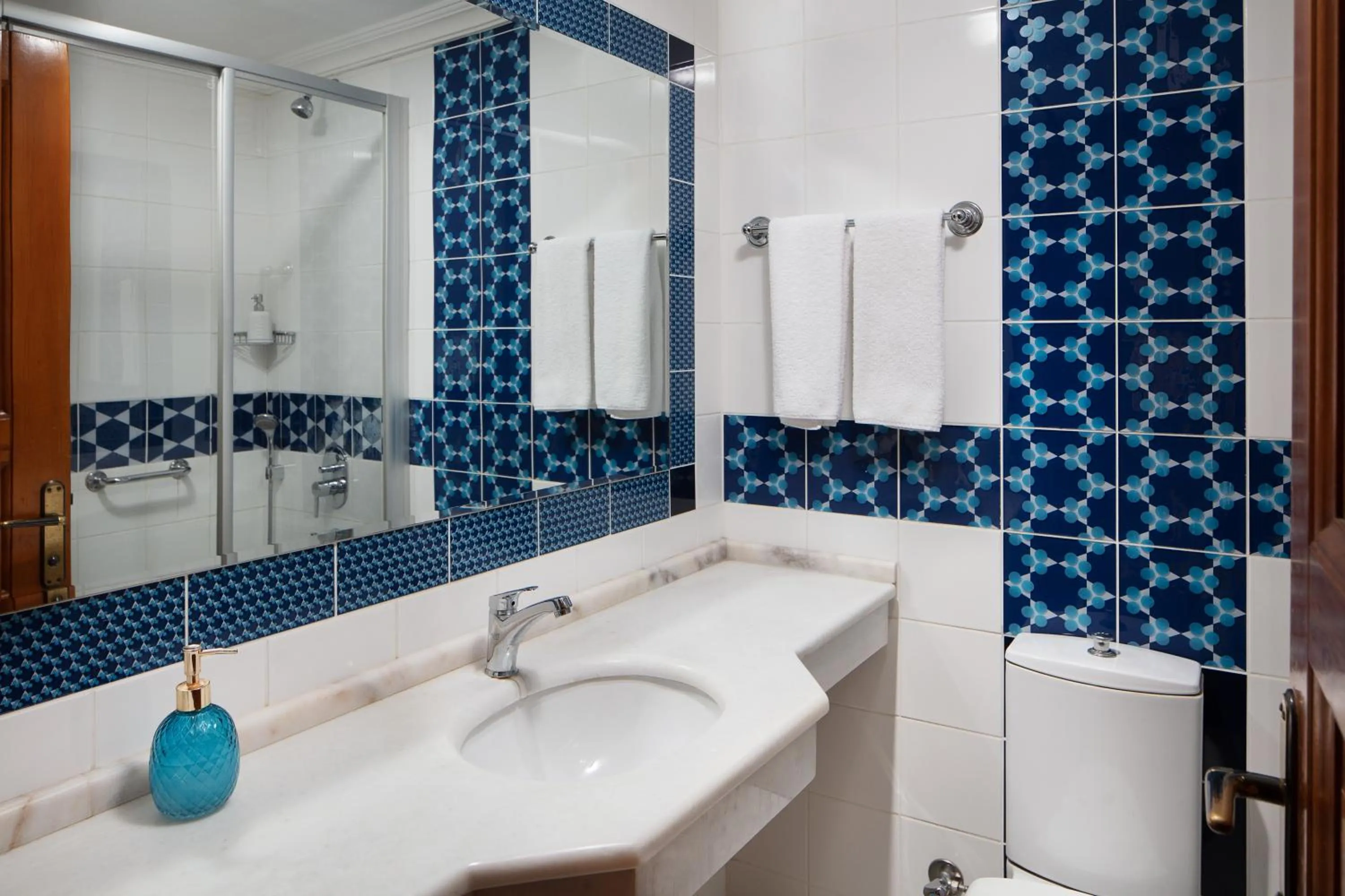 Bathroom in Hotel Sari Konak