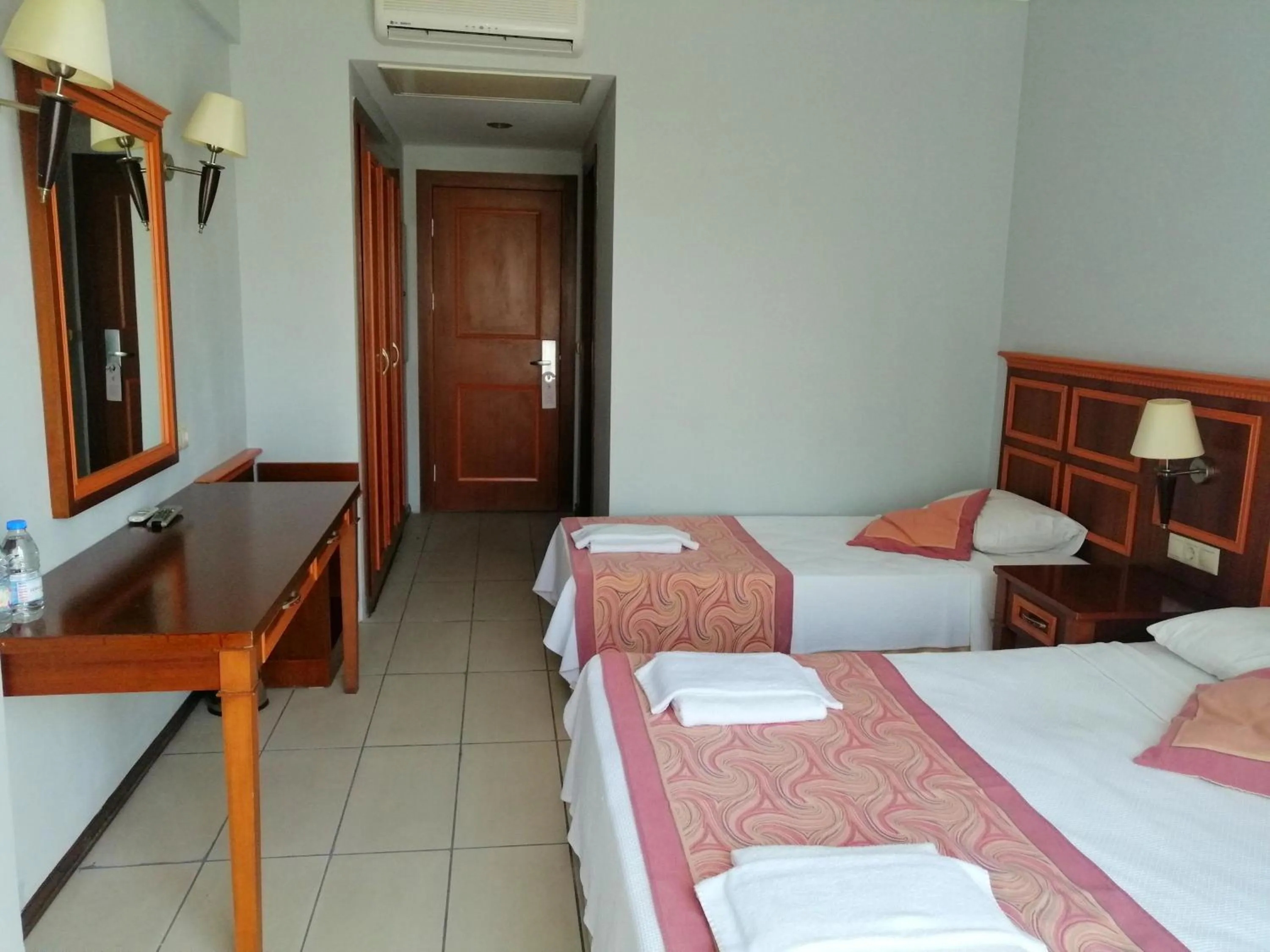 Standard Triple Room in Grand Nar Hotel