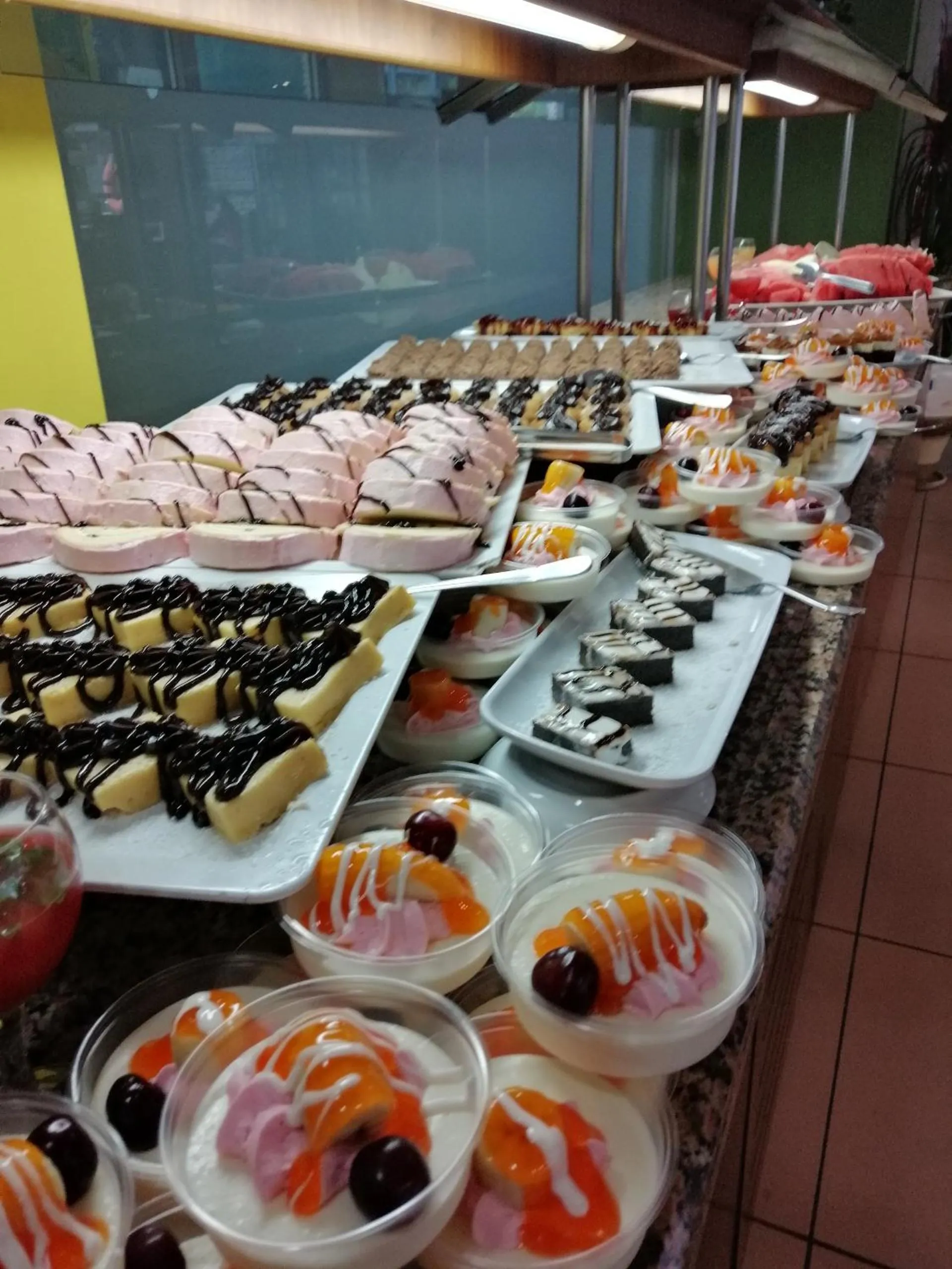 Restaurant/places to eat in Grand Nar Hotel