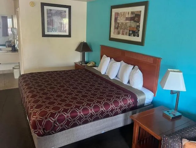 Bed in Claridge Inn - St. George