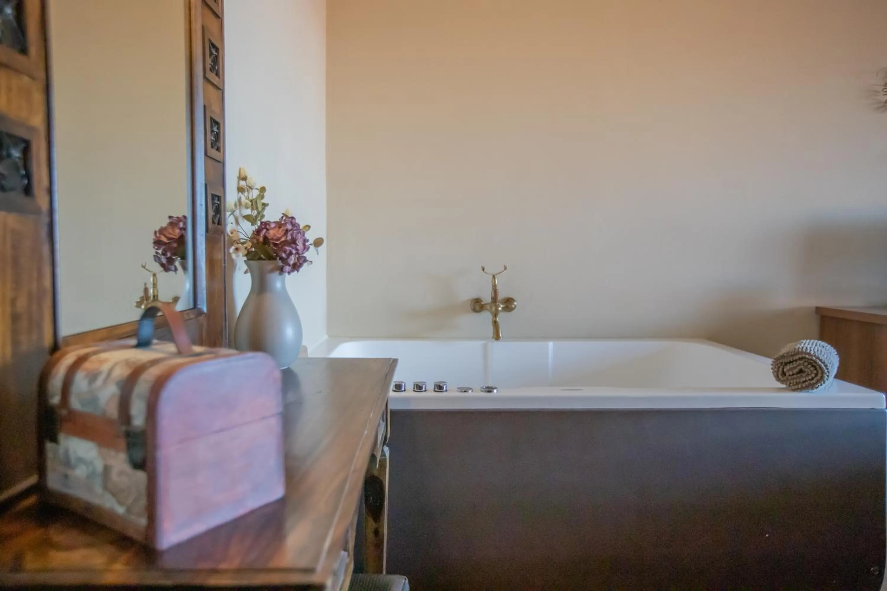 Pandion Luxury Boutique Hotel & Suites with Spa
