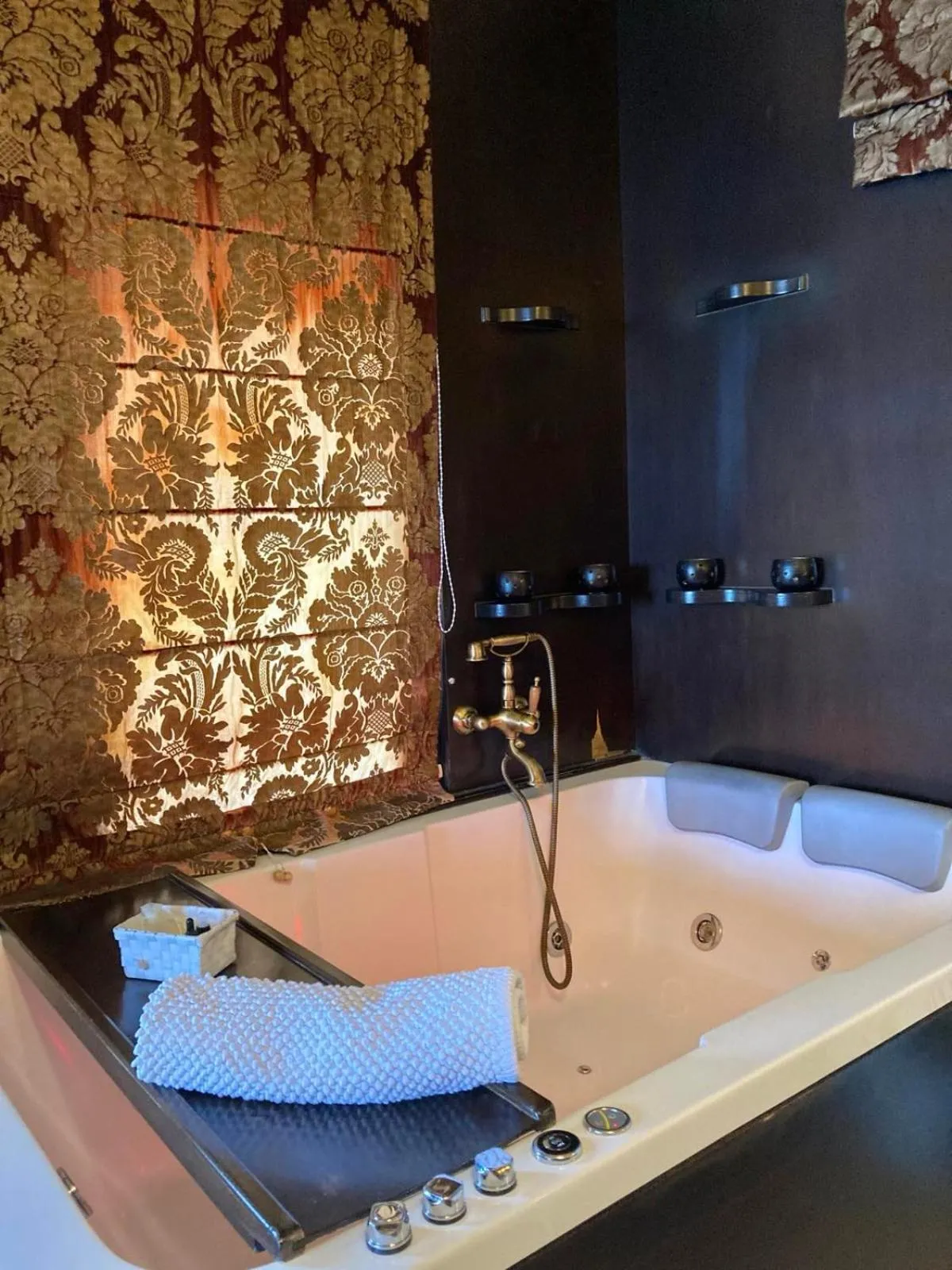 Pandion Luxury Boutique Hotel & Suites with Spa