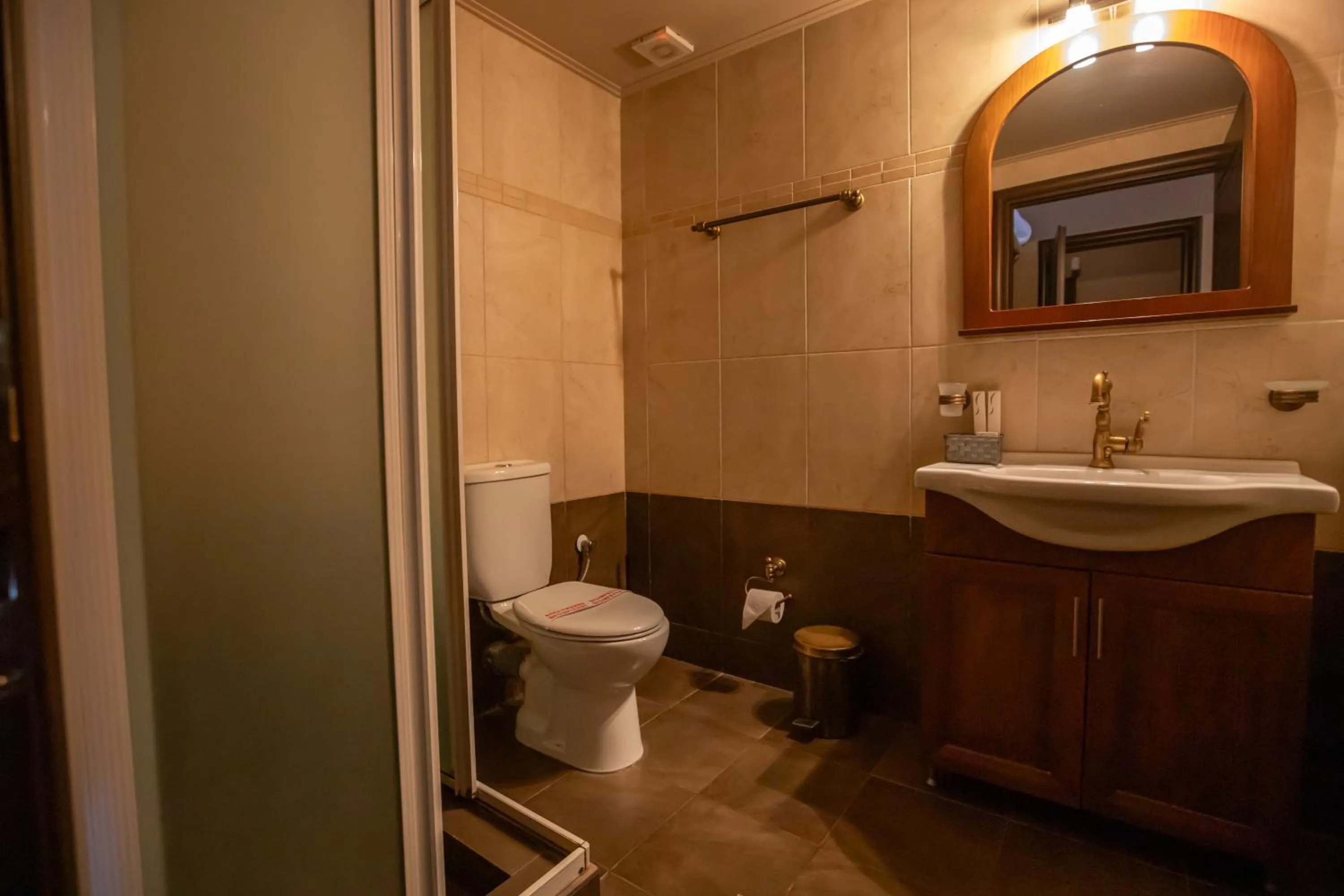 Pandion Luxury Boutique Hotel & Suites with Spa