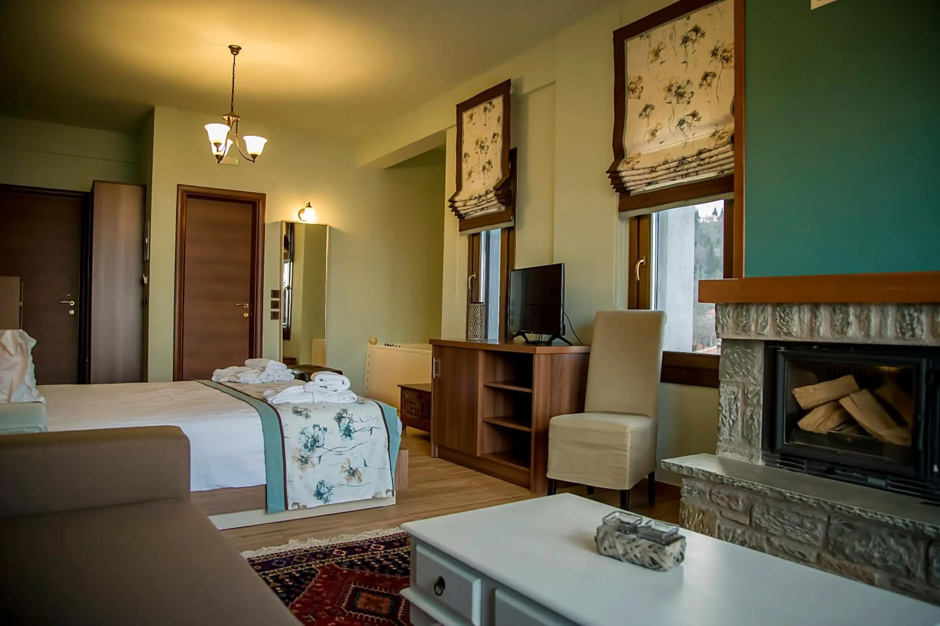 TV and multimedia, Bed in Pandion Luxury Boutique Hotel & Suites with Spa
