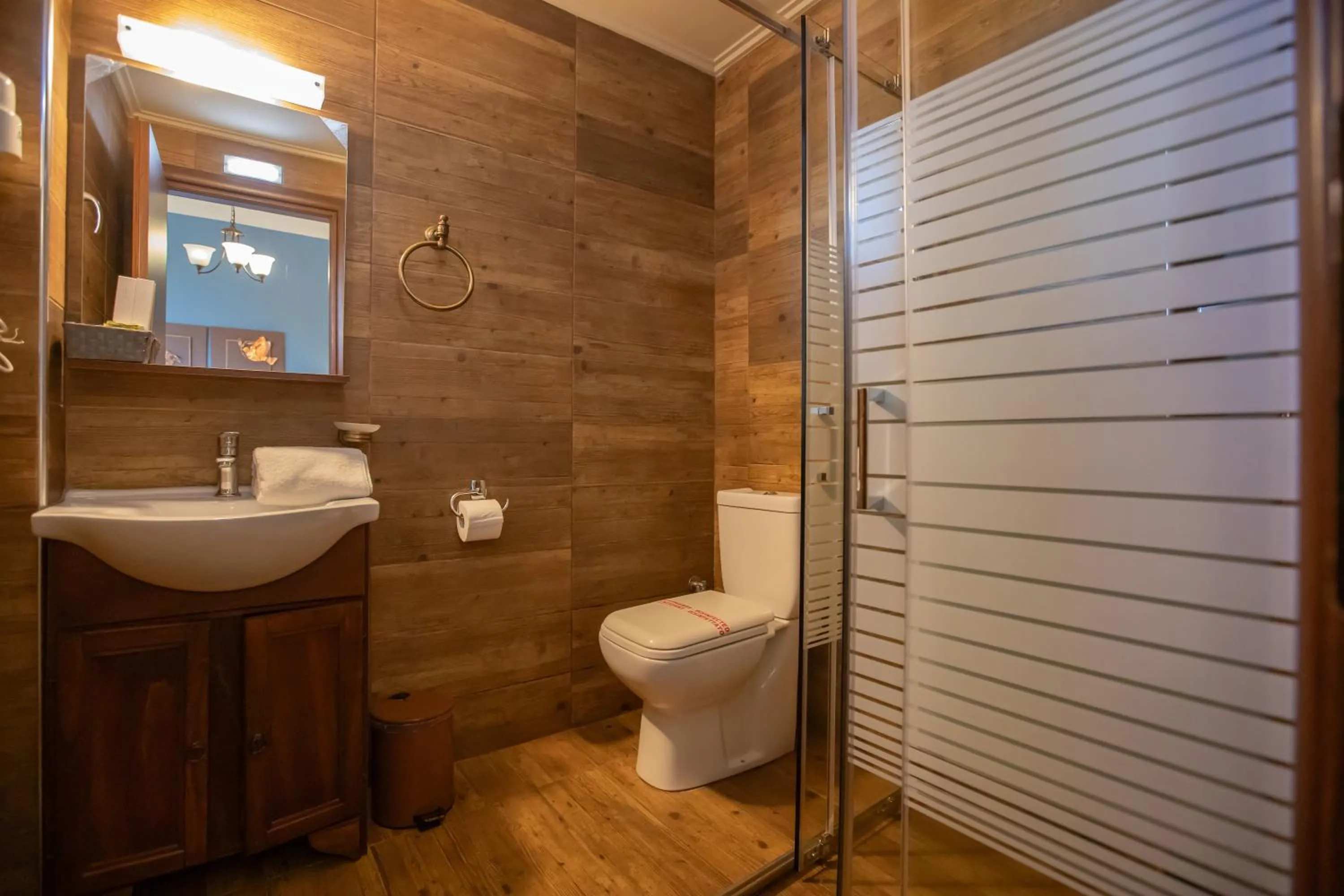 Pandion Luxury Boutique Hotel & Suites with Spa