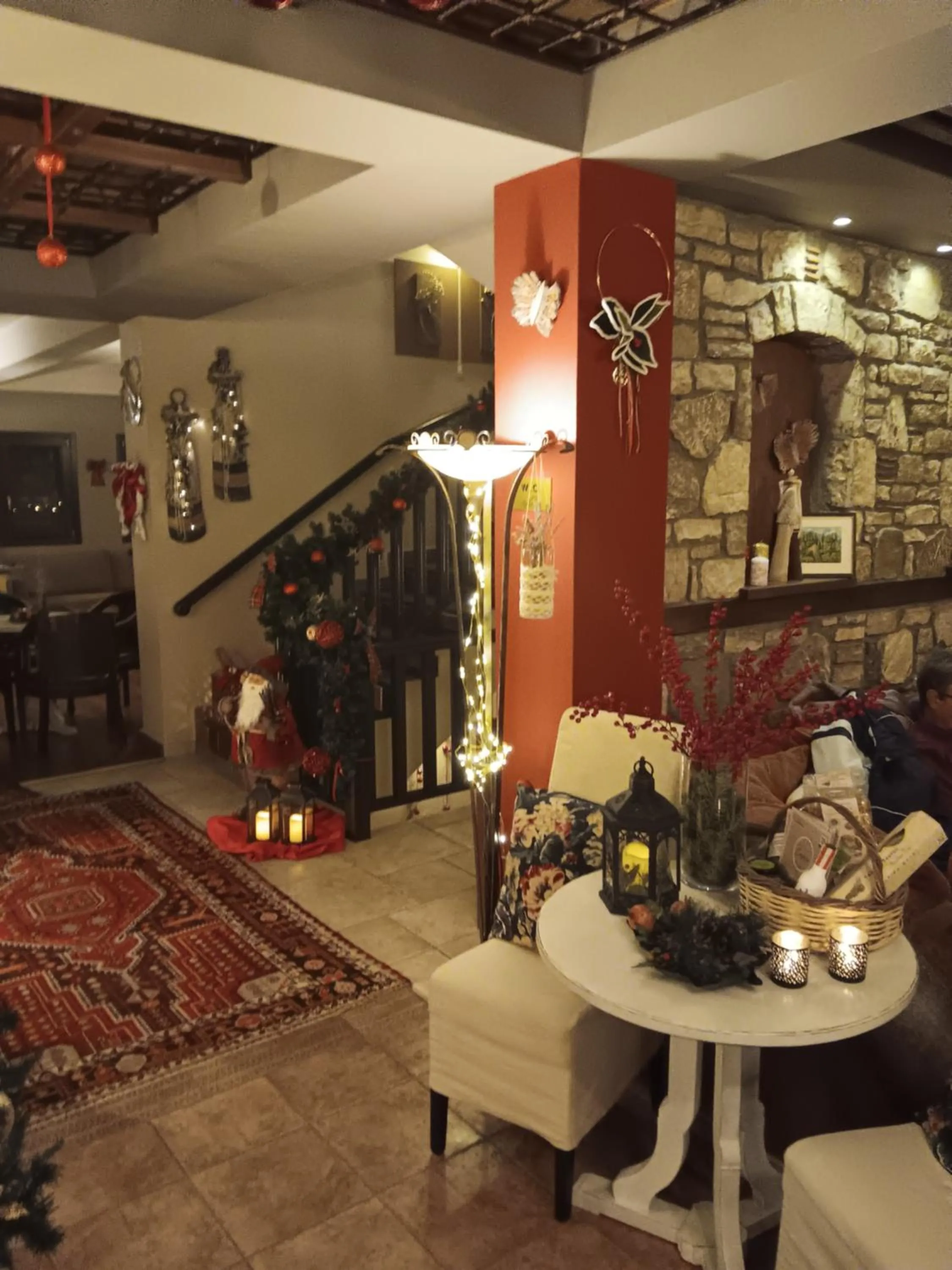 Pandion Luxury Boutique Hotel & Suites with Spa