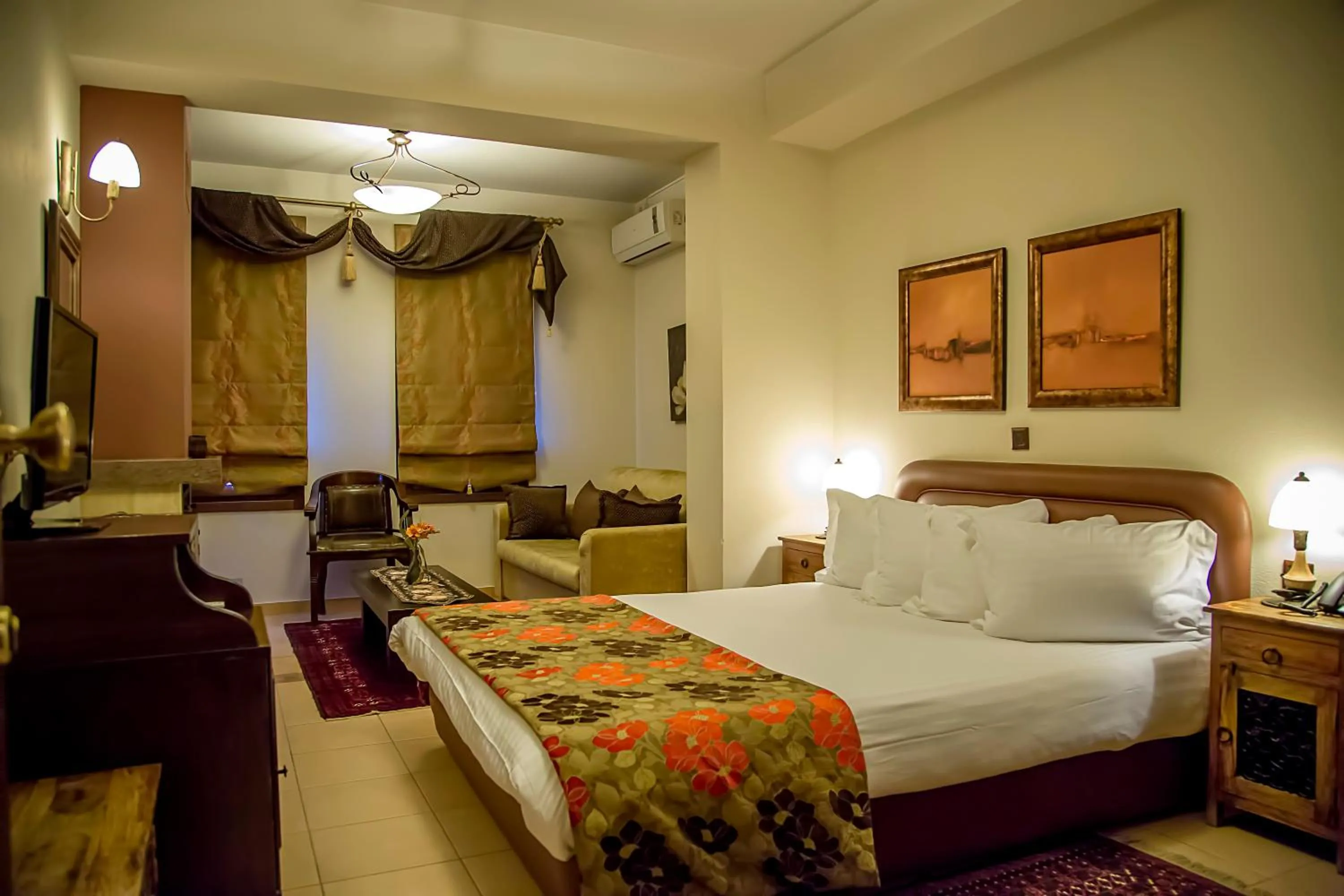 TV and multimedia, Bed in Pandion Luxury Boutique Hotel & Suites with Spa