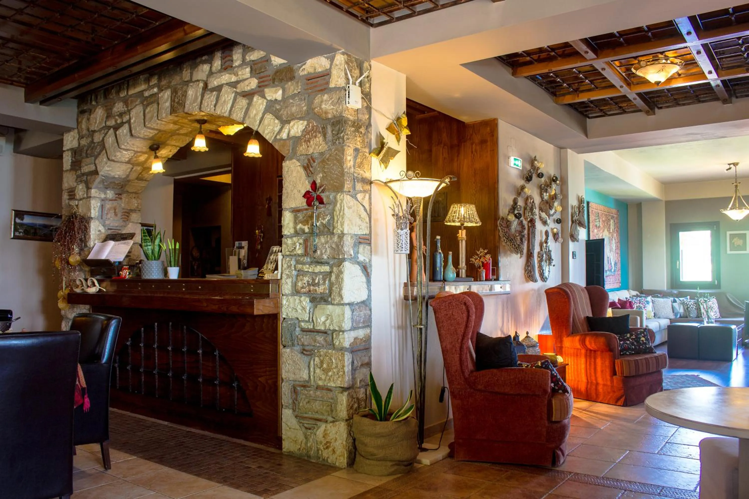 Pandion Luxury Boutique Hotel & Suites with Spa