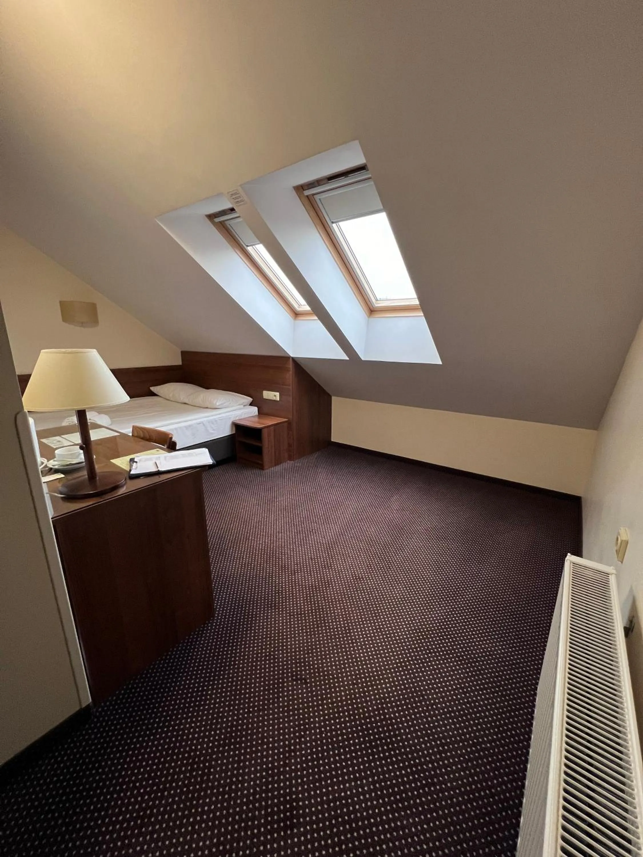 Photo of the whole room, Bed in Memel Hotel