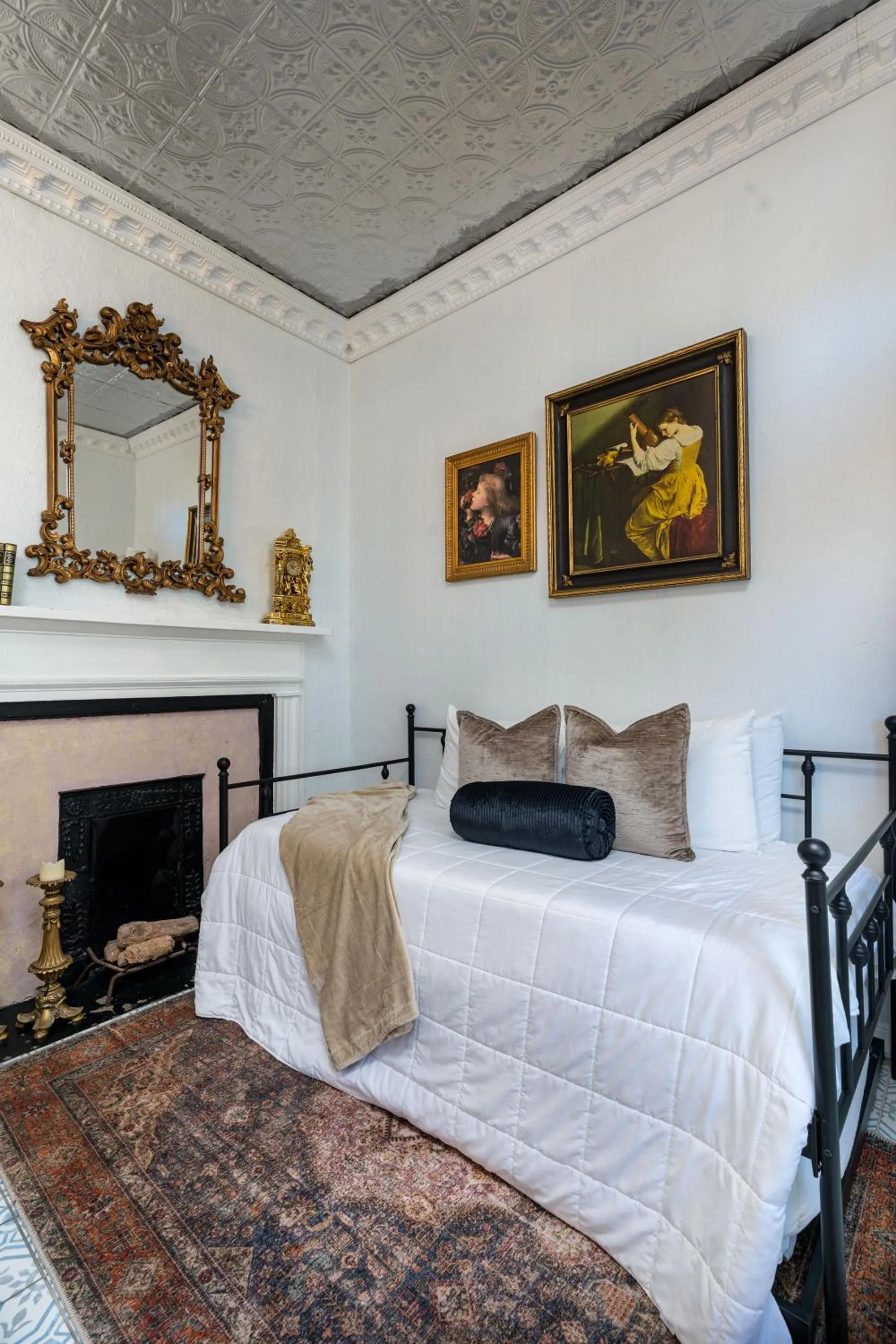 Bed in French Quarter Mansion