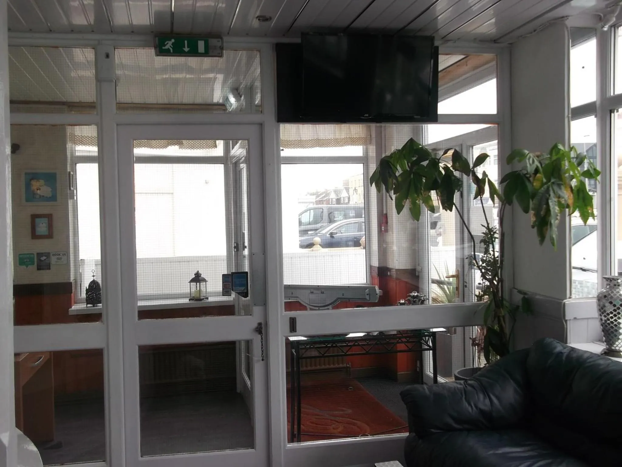 Lounge or bar in Elmfield