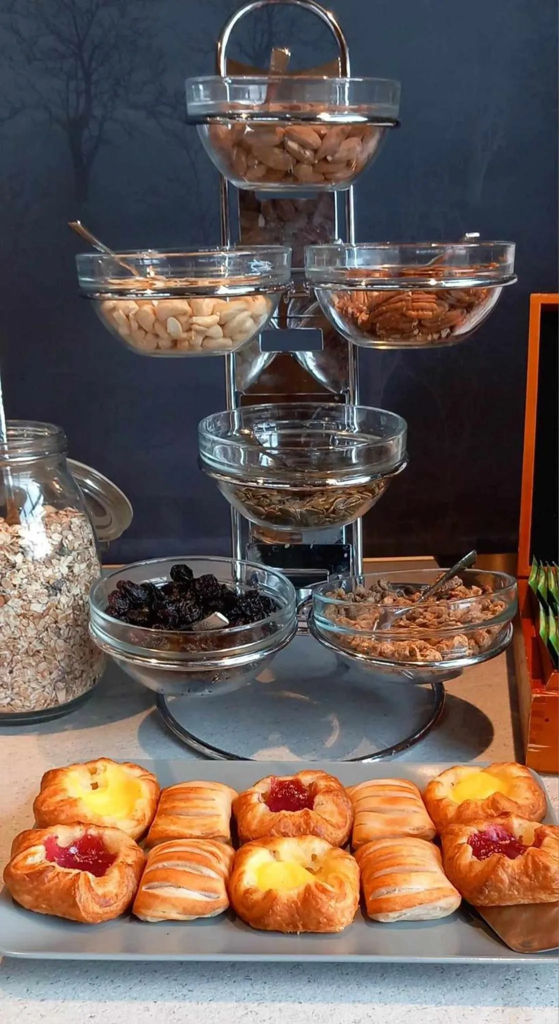 Buffet breakfast in Hestheimar