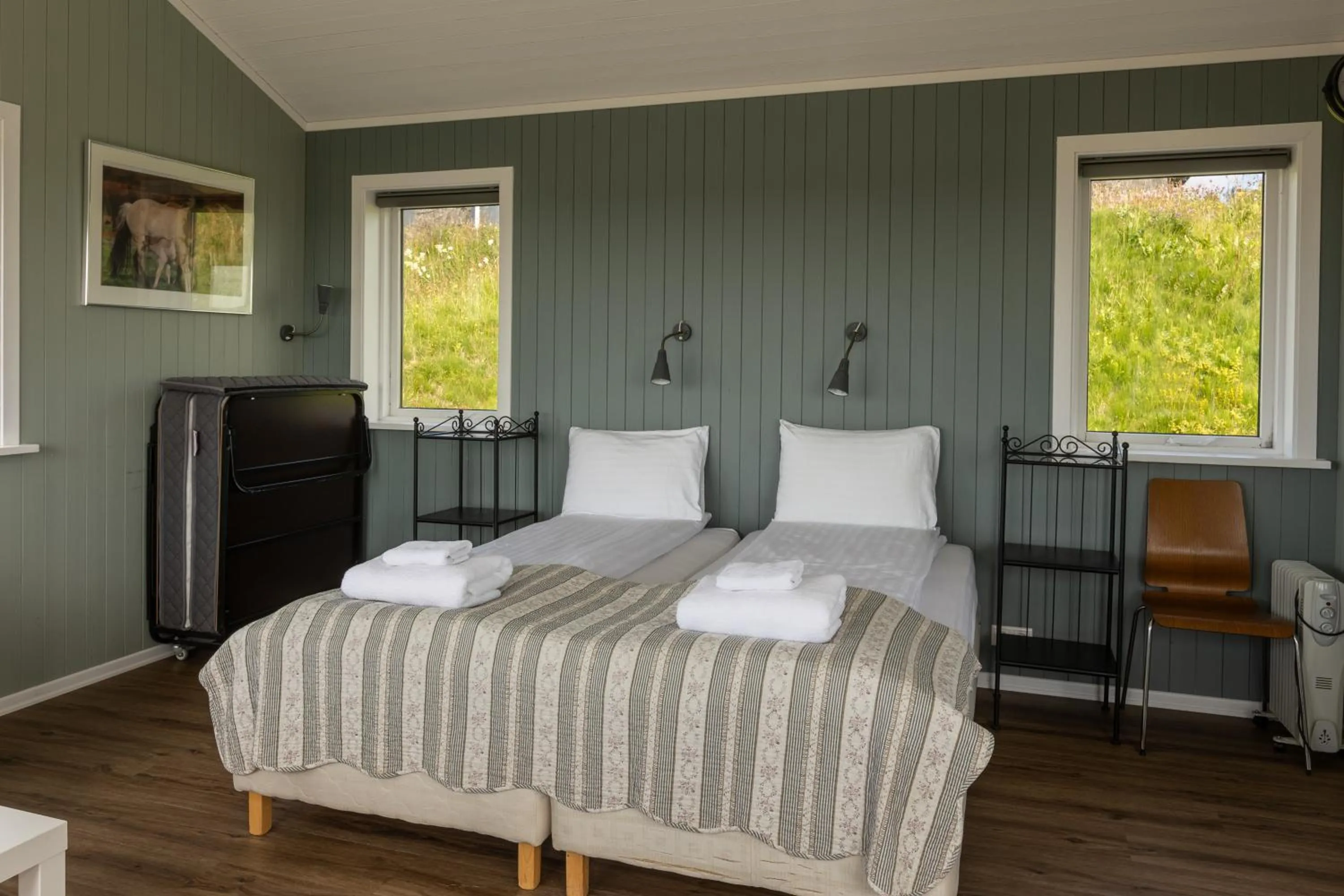 Photo of the whole room, Bed in Hestheimar