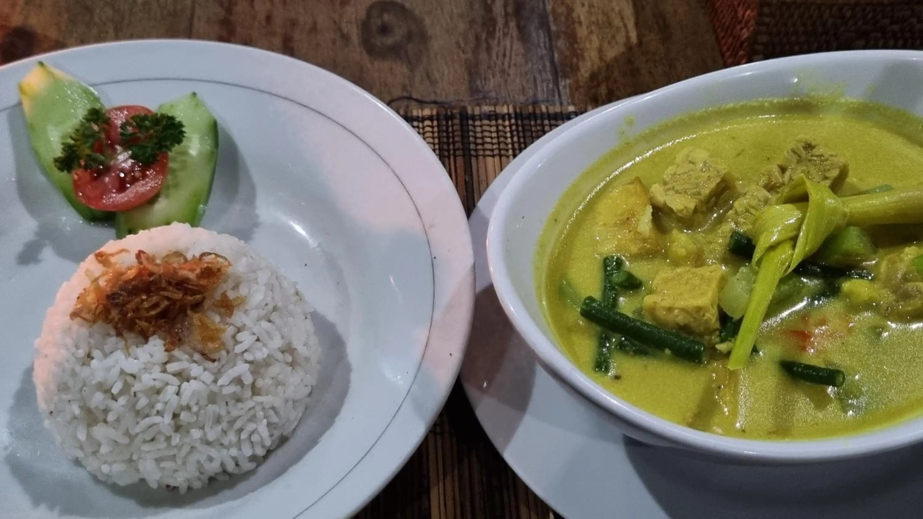 Restaurant/places to eat in Kebun Impian