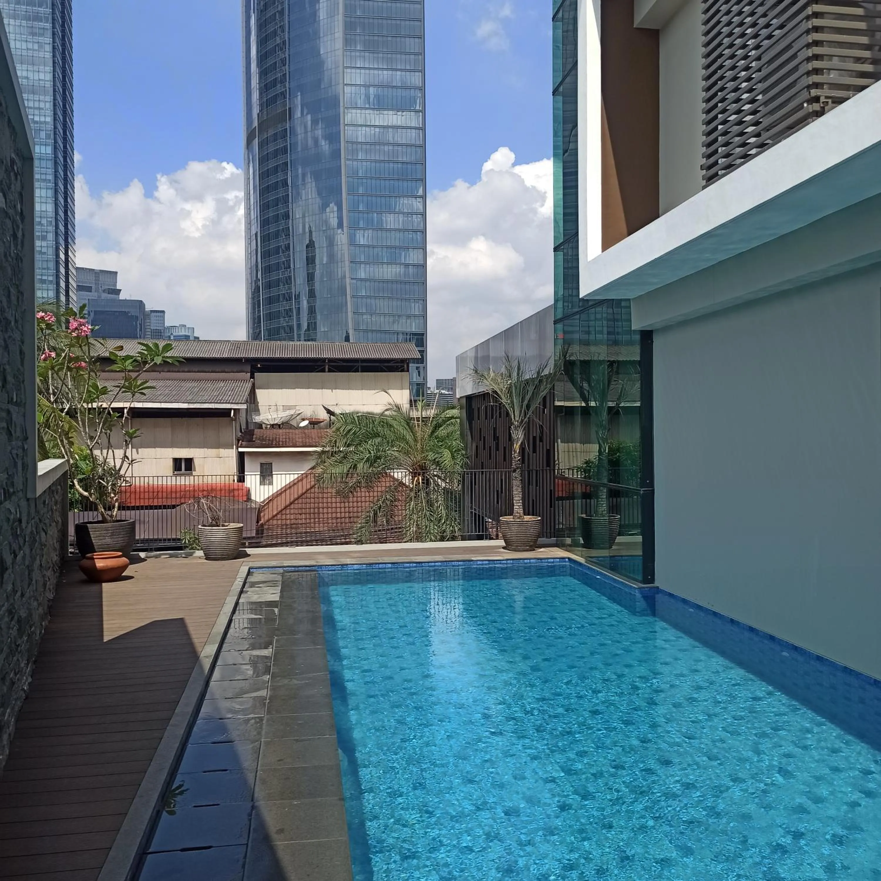 Swimming pool in Avissa Suites