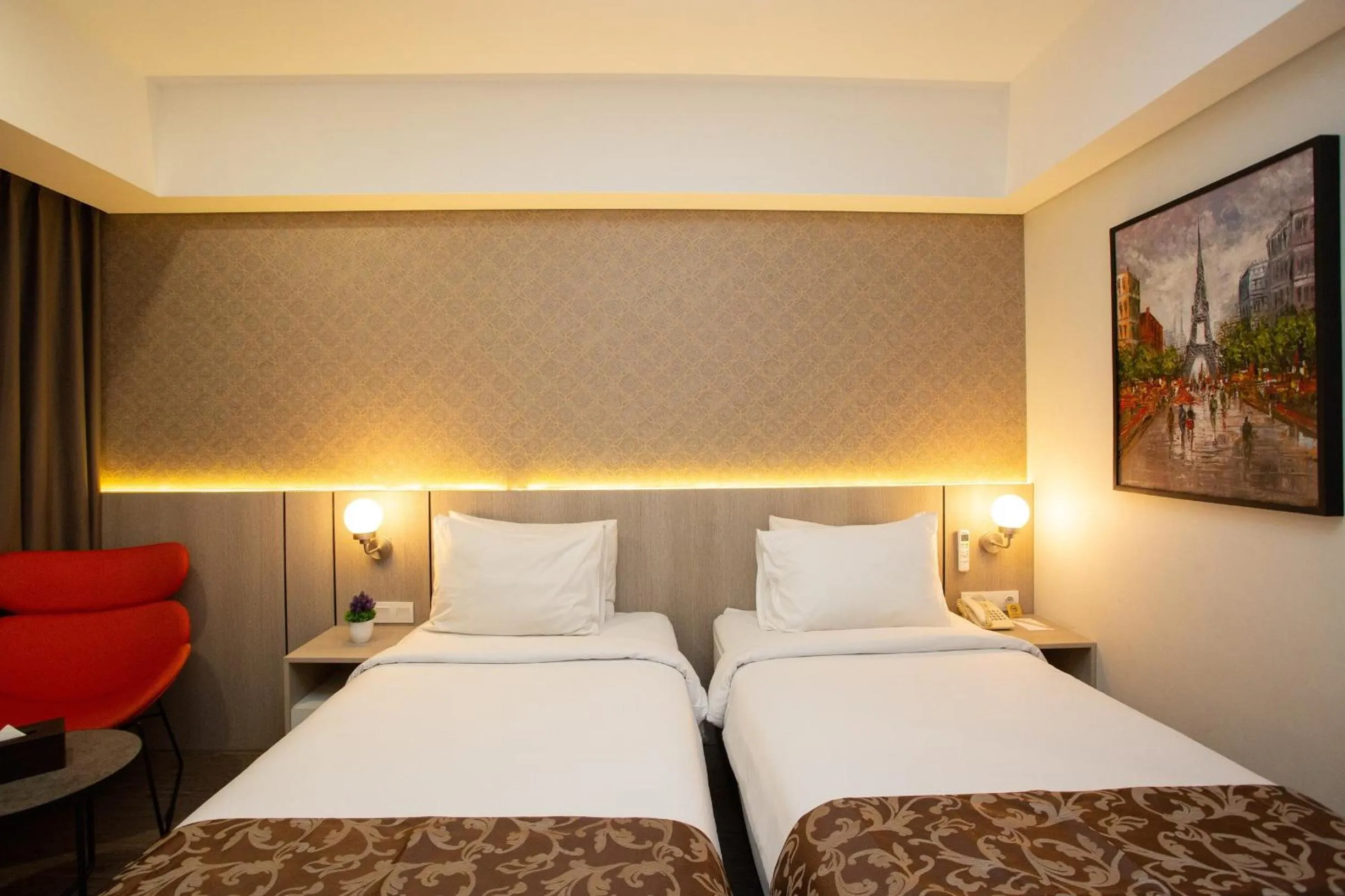 Bedroom, Bed in Avissa Suites