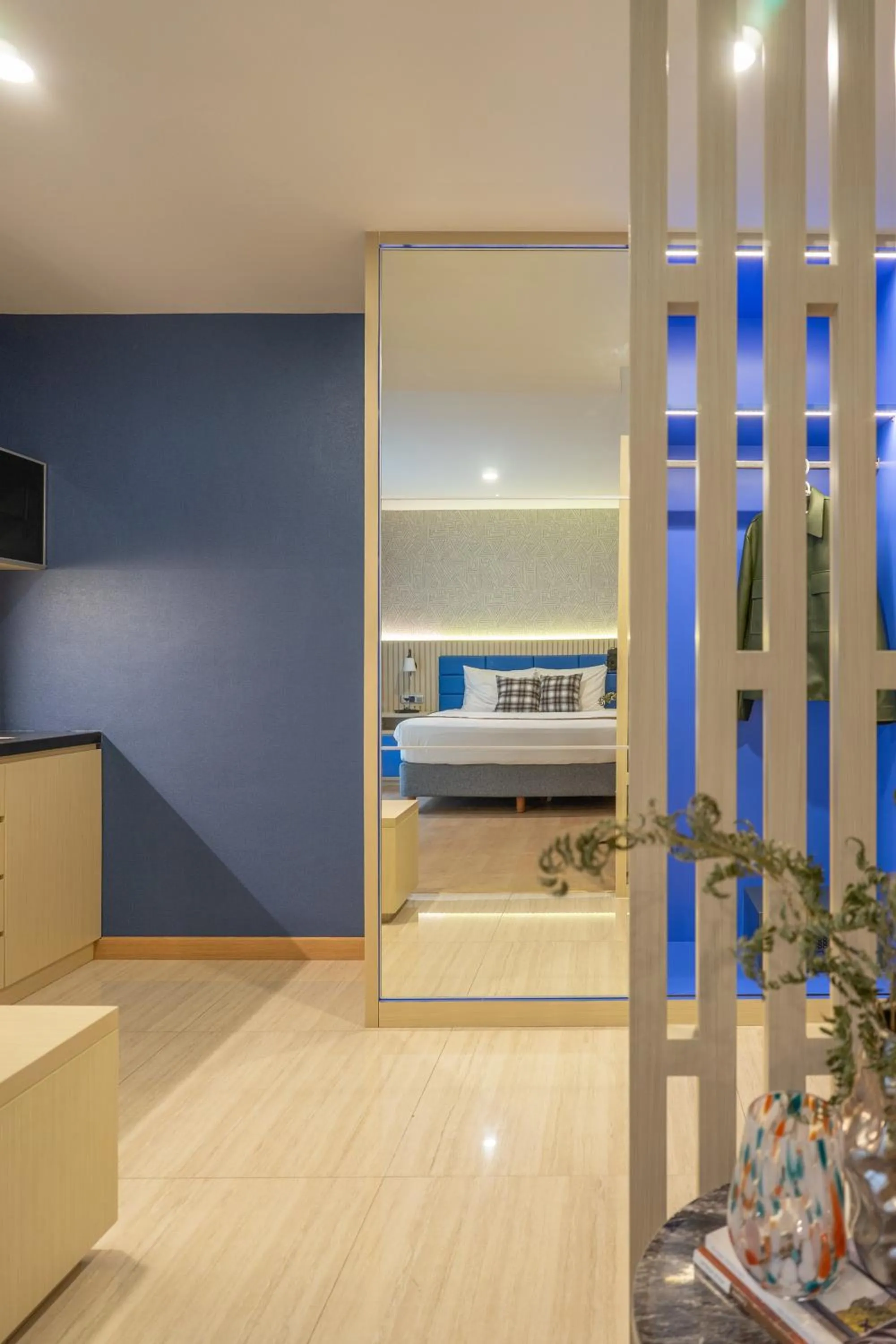 Bedroom, Bed in Avissa Suites