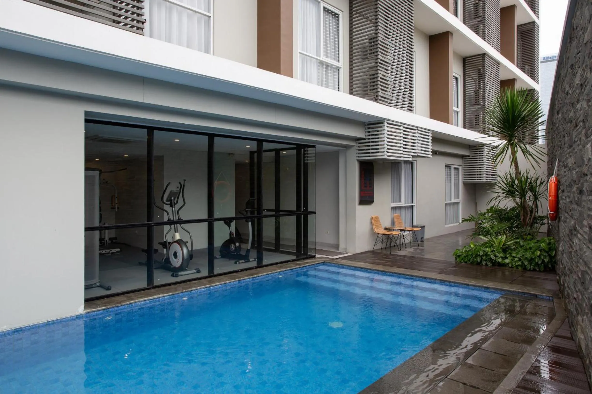 Swimming pool in Avissa Suites